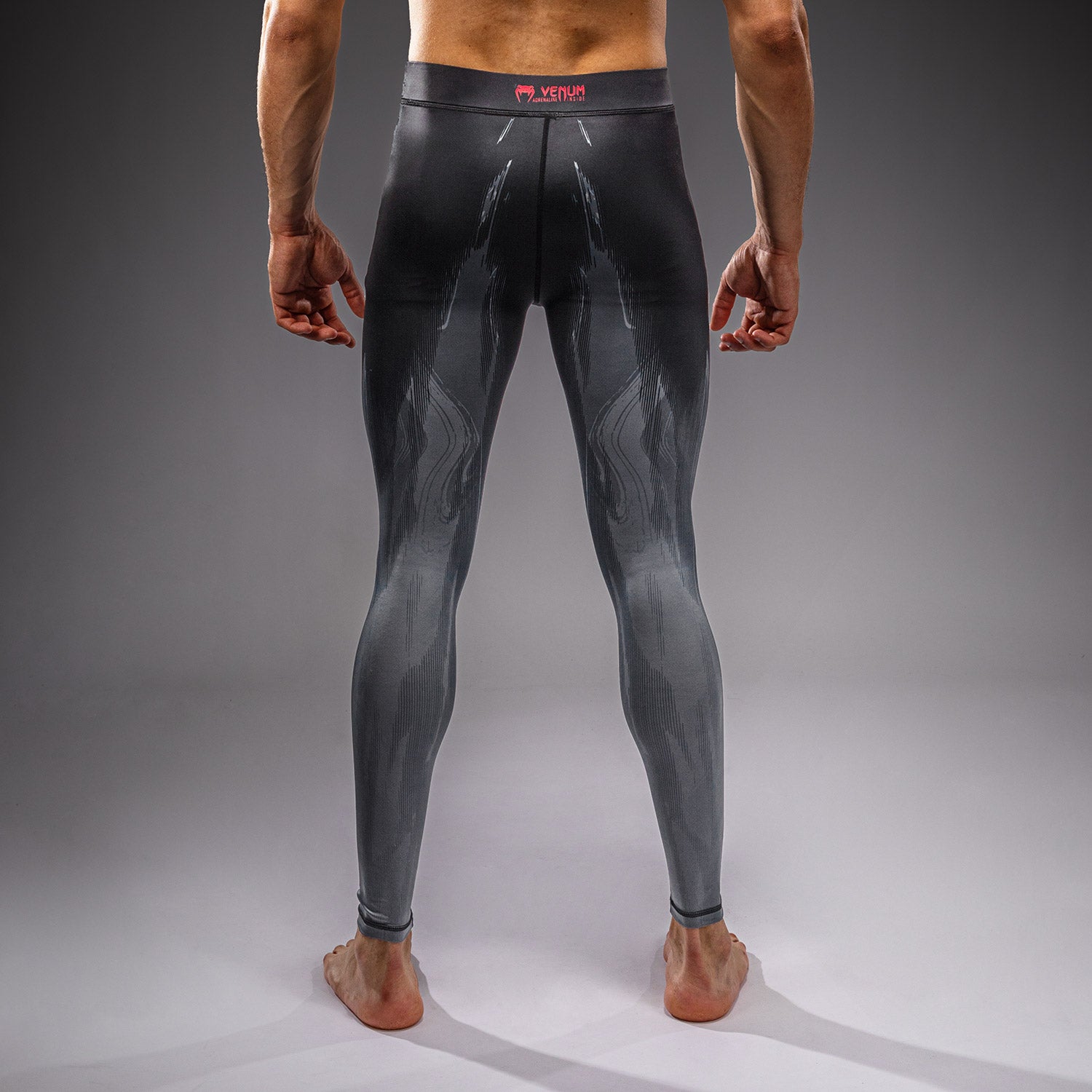 venum-demon-spats-kompressionsleggings-schwarz-grau image 4