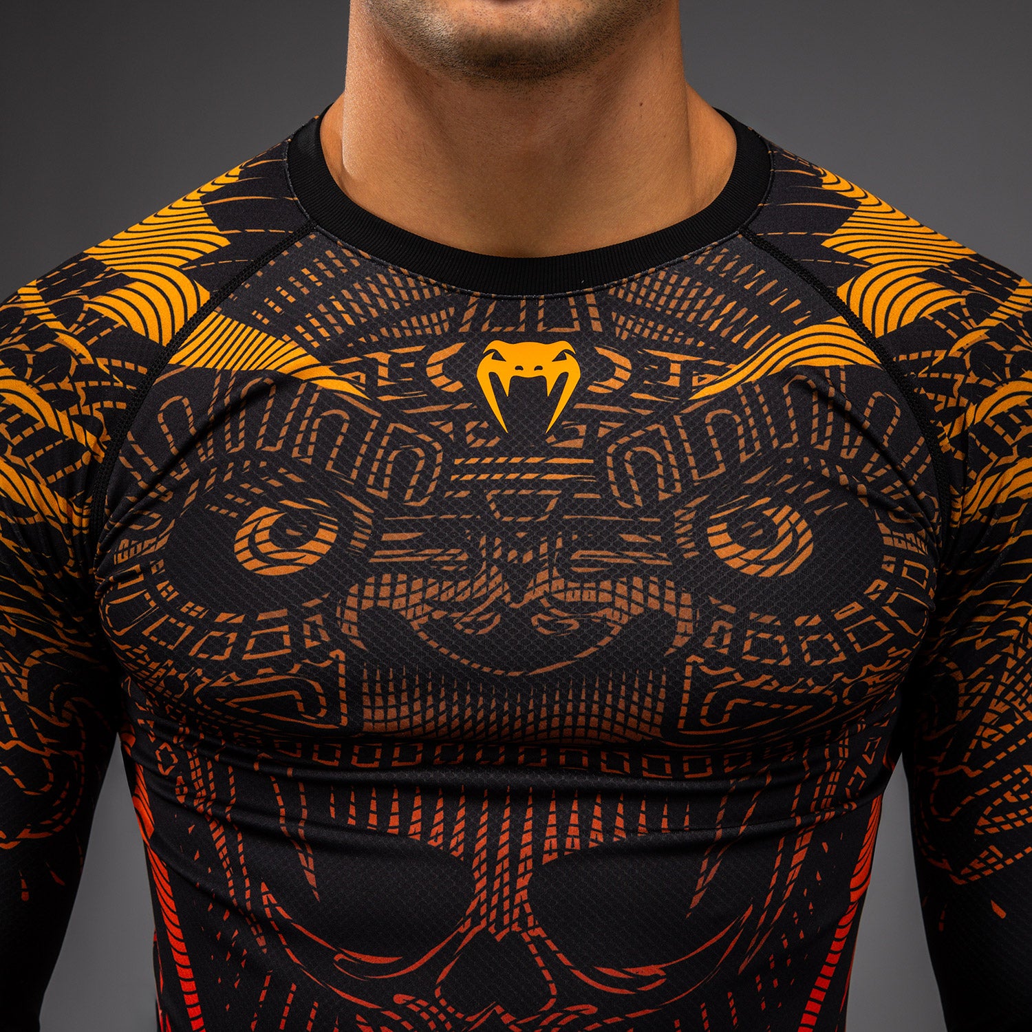 venum-quetzal-fury-rashguard-langarm-herren-schwarz-fury-rot-tangerine image 4
