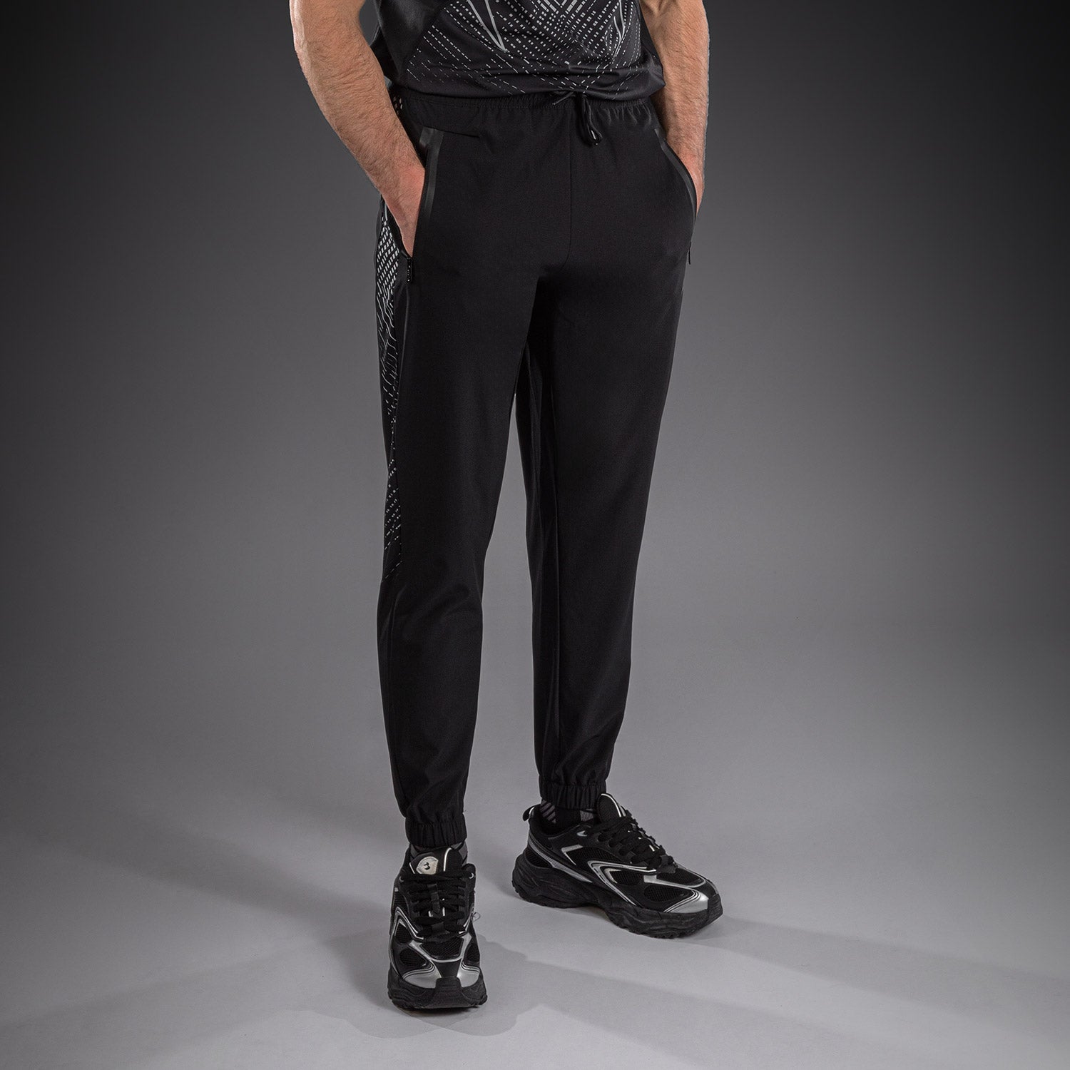 venum-midnight-fury-jogginghose-schwarz-grau-silber-herren image 5