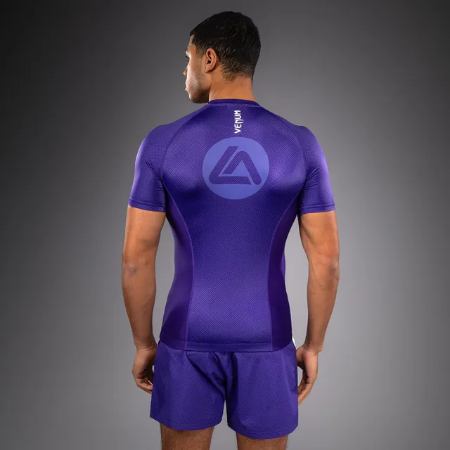 venum-x-roger-gracie-academy-kurzarm-rashguard-lila-herren image 1