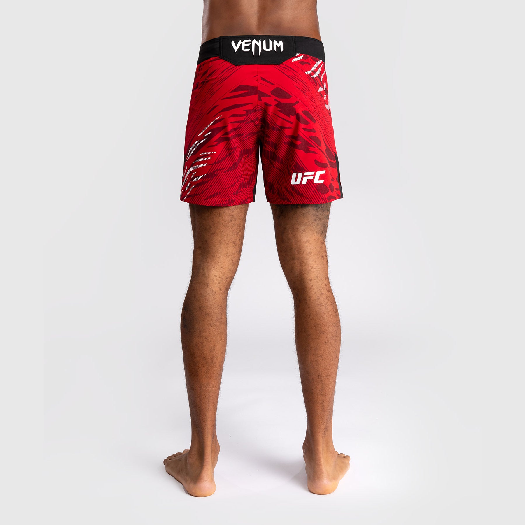 ufc-fusion-by-venum-authentic-fight-night-fight-short-short-fit-herren-rot image 3