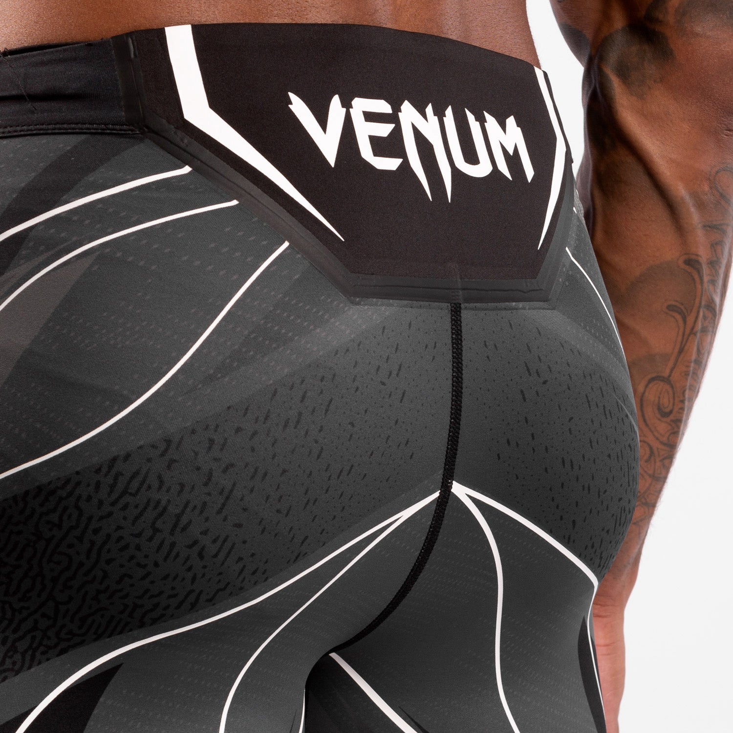 ufc-venum-authentic-fight-night-vale-tudo-shorts-long-fit-schwarz-herren image 6