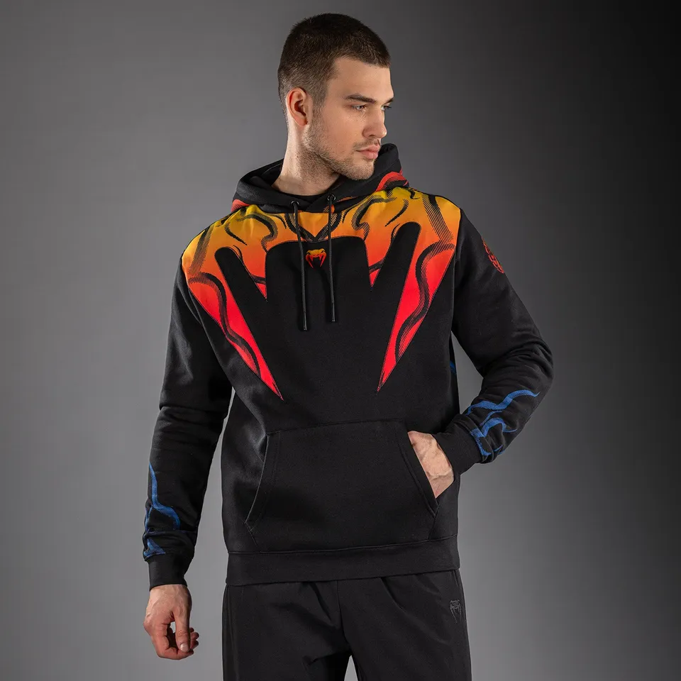 venum-x-tekken-8-kapuzenpullover-yoshimitsu-schwarz-orange image 1
