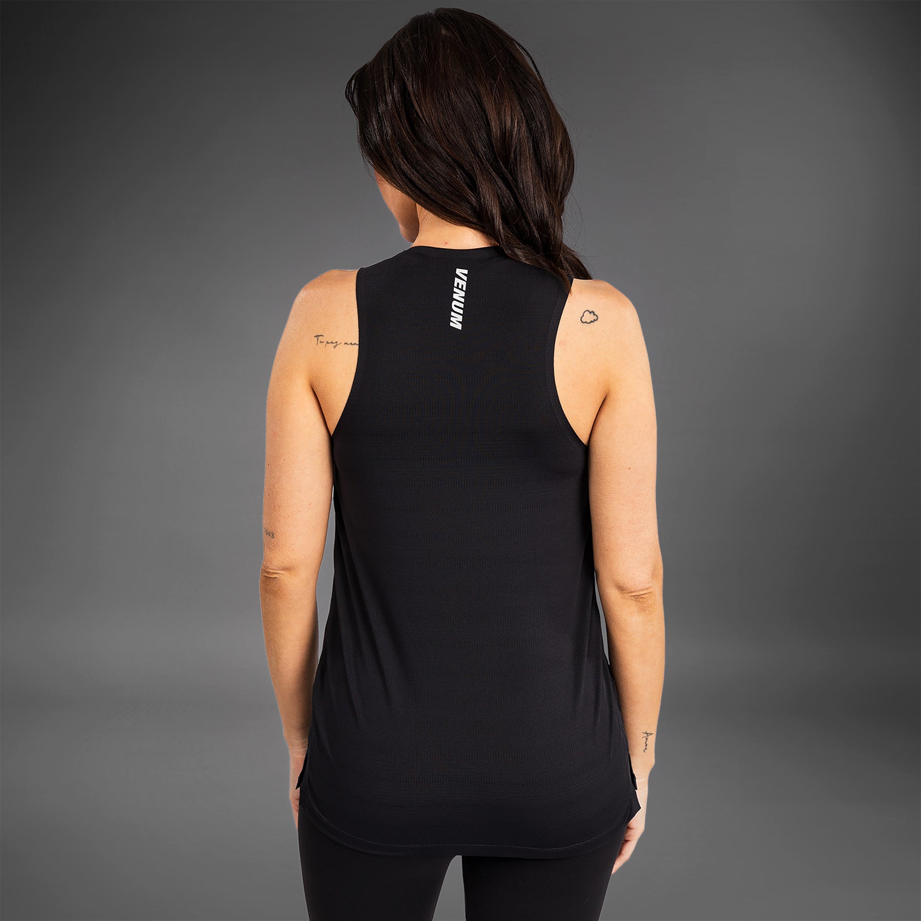 venum-elevate-tank-top-f-r-frauen-schwarz image 2