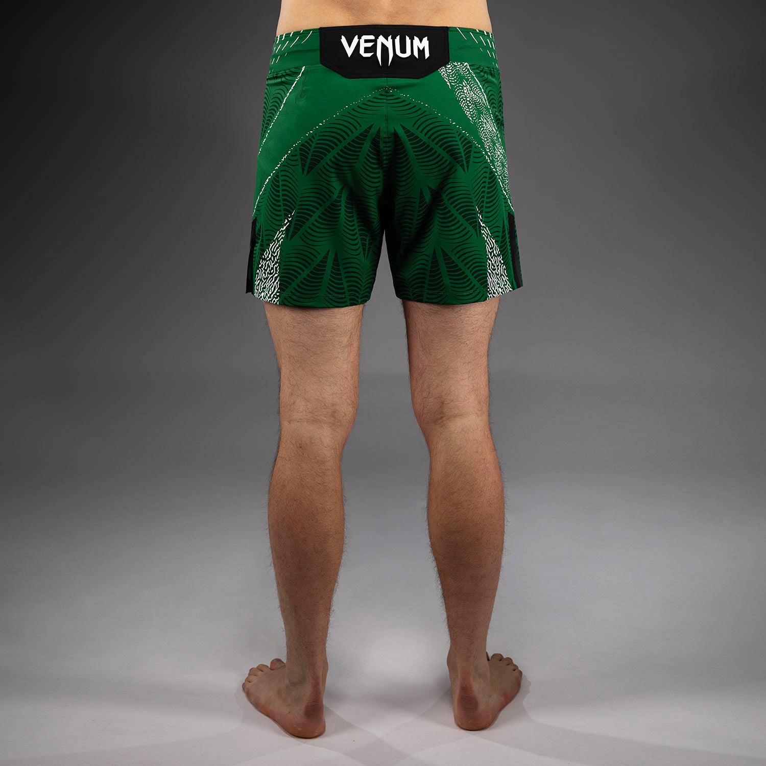 ufc-zenith-by-venum-authentic-fight-night-fight-short-short-fit-herren-gr-n image 3