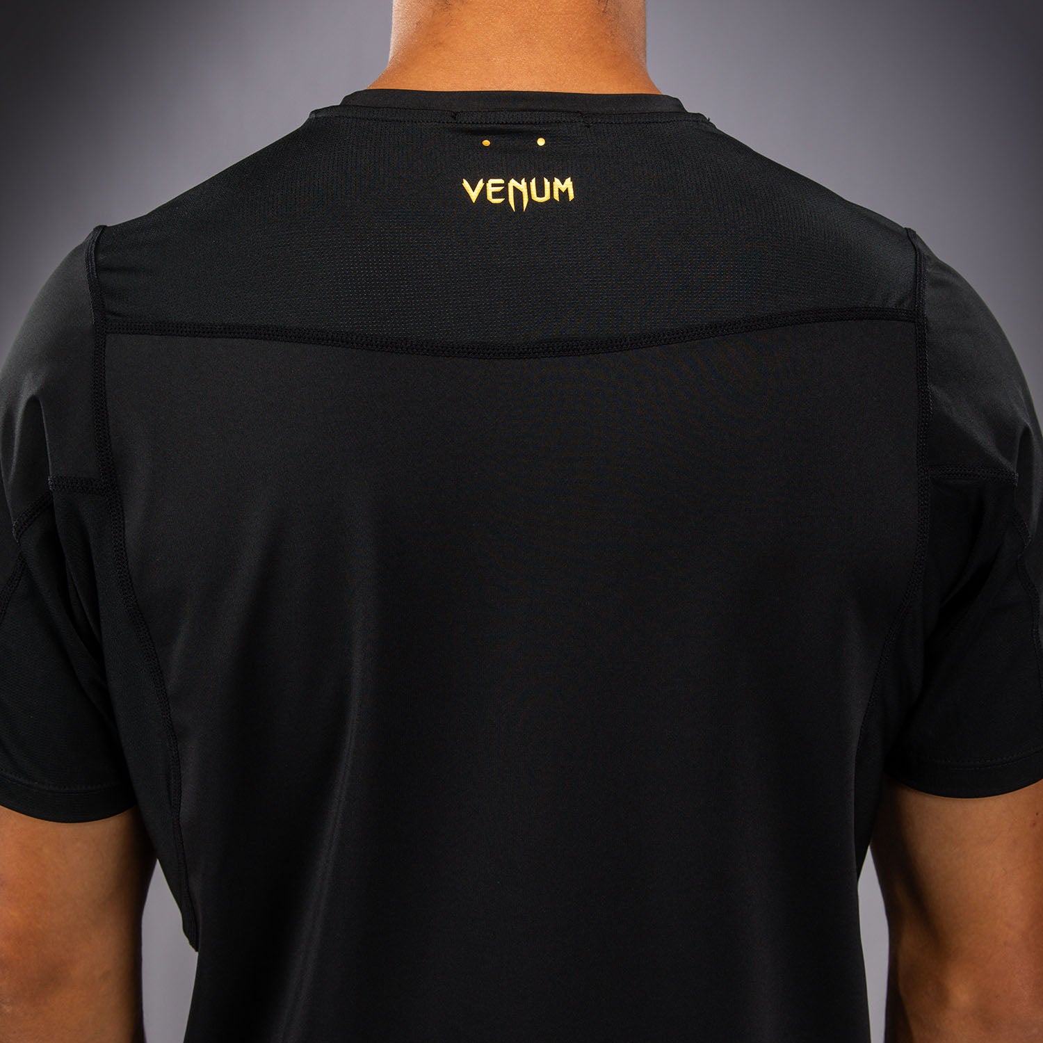 venum-g-core-dry-tech-t-shirt-herren-schwarz-gold image 6