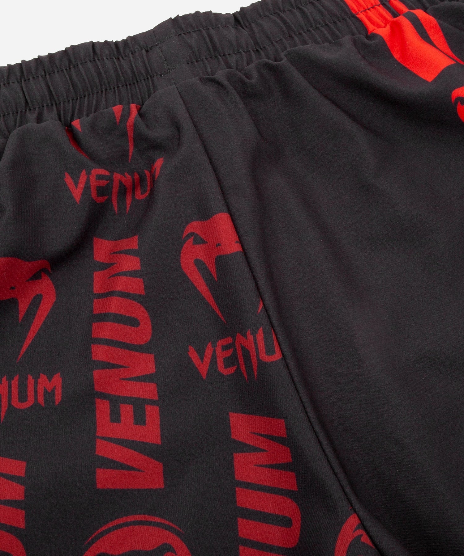 venum-logos-fitness-shorts-schwarz-rot-herren image 7