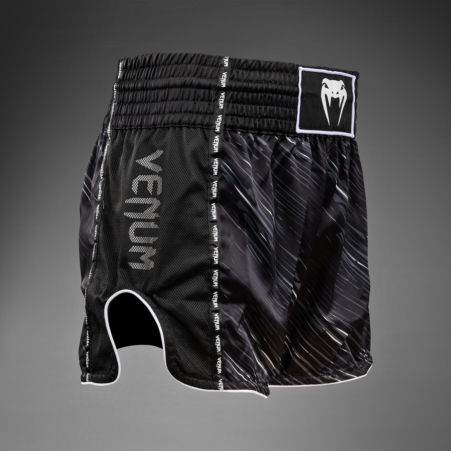venum-rapid-muay-thai-shorts-schwarz-tarnung image 5