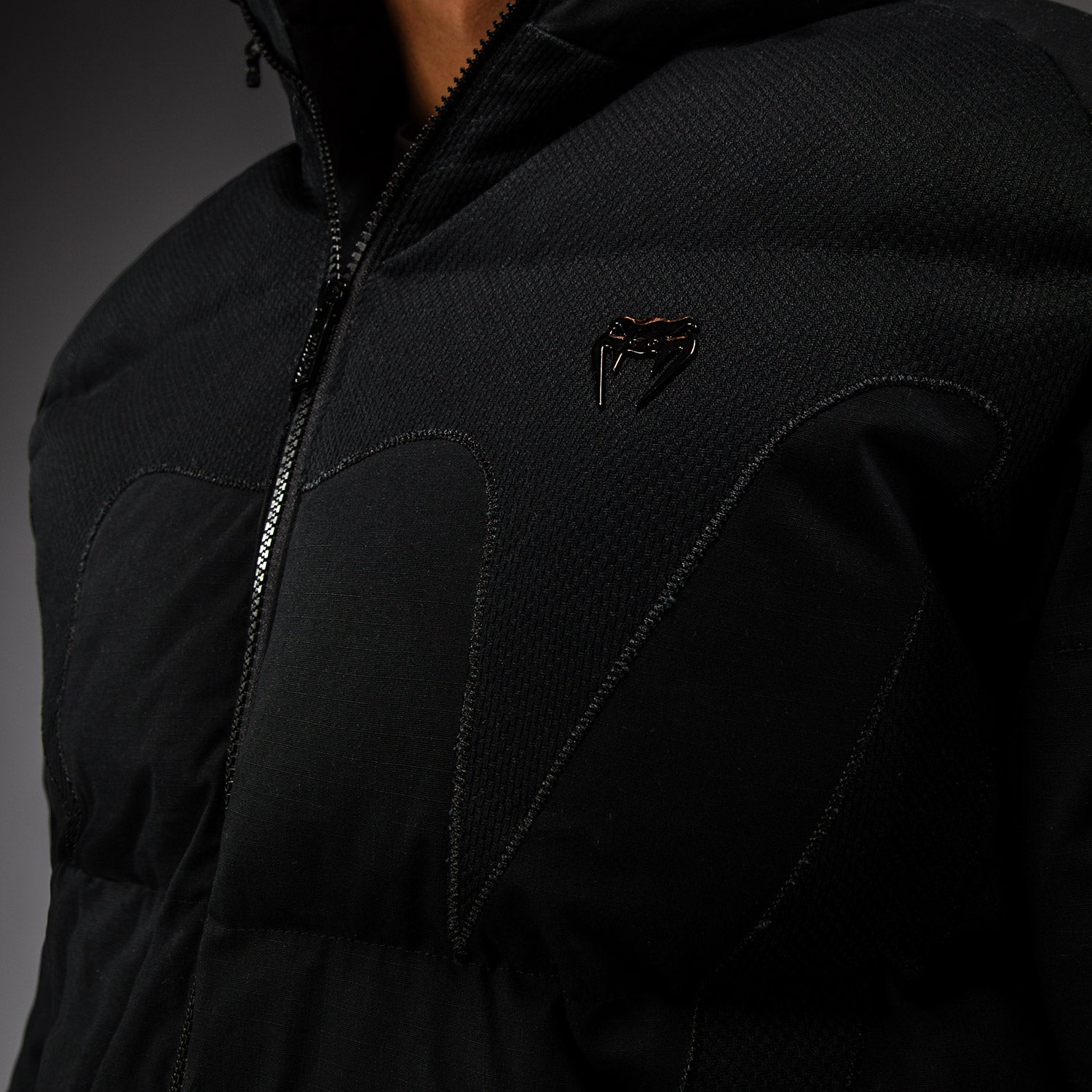 venum-attack-urban-gi-daunenjacke-schwarz image 6