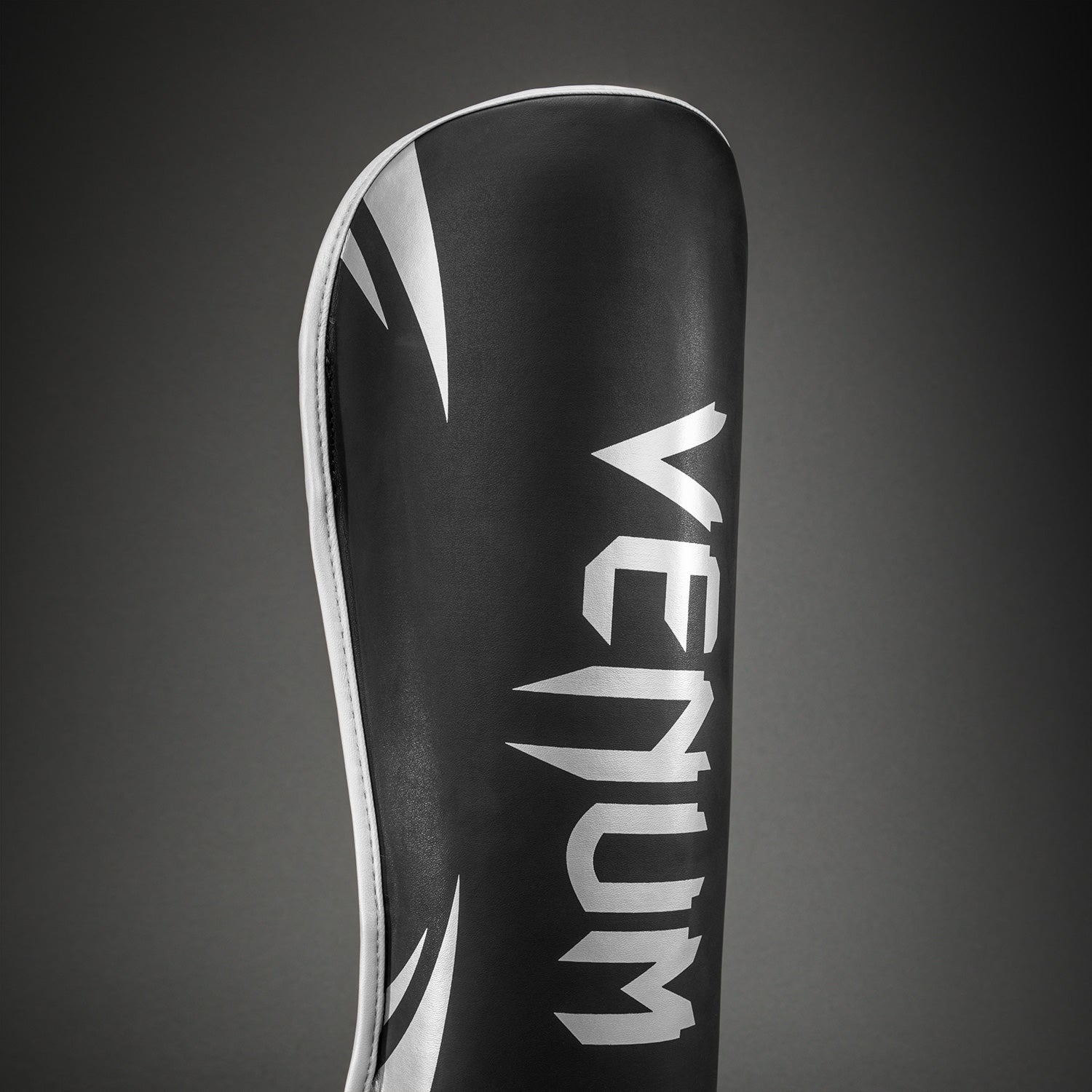 venum-challenger-standup-schienbeinschoner-schwarz-silber image 3