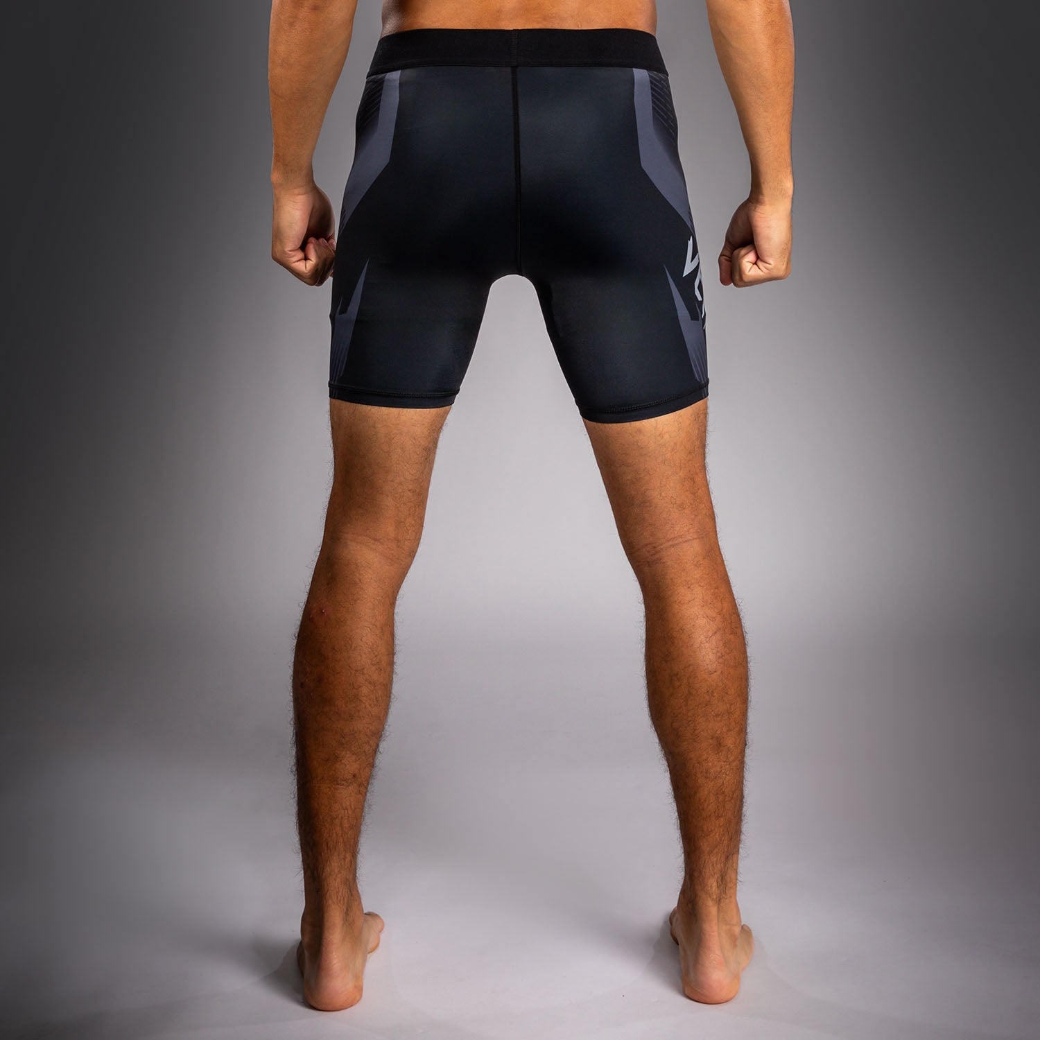 venum-no-gi-6-0-kompressionsshort-schwarz-grau image 4