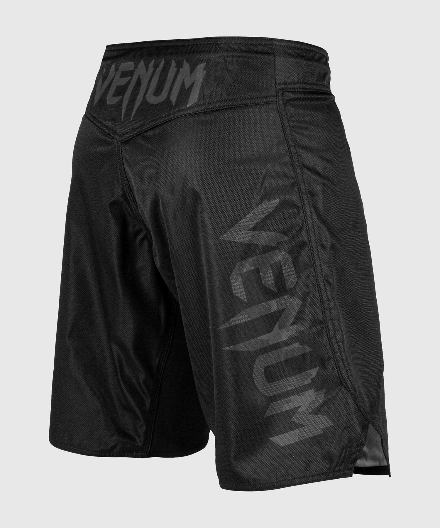 venum-light-3-0-kampfshorts-herren-schwarz-camo-dunkel image 2