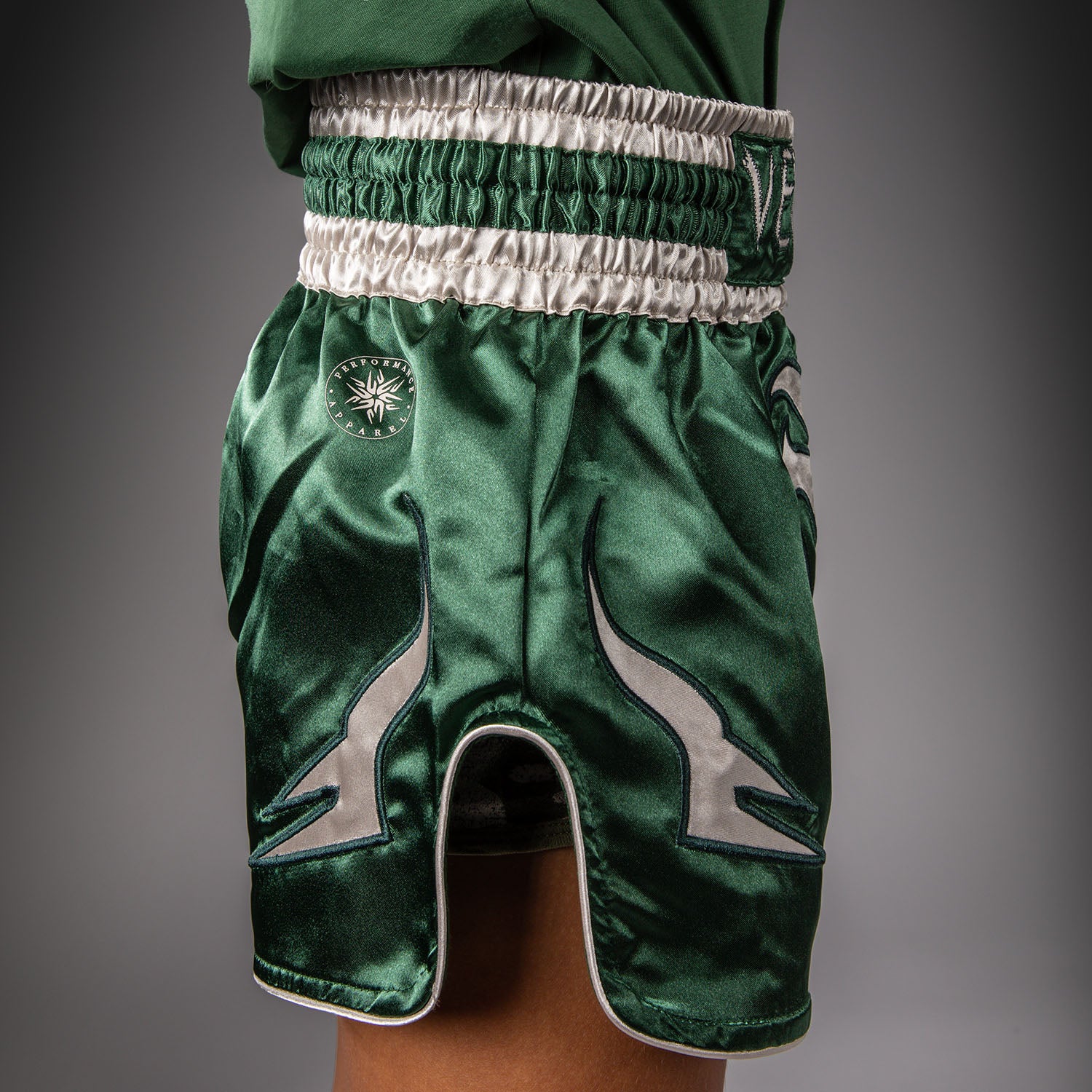 venum-inferno-muay-thai-shorts-kinder-waldgr-n-off-white image 5