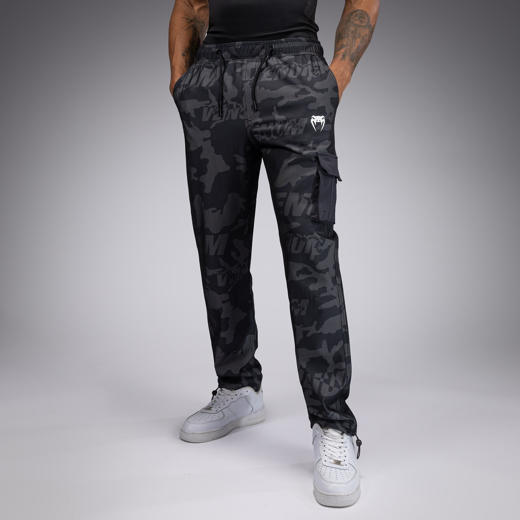venum-trooper-herren-trainingshose-schwarz-grau image 1