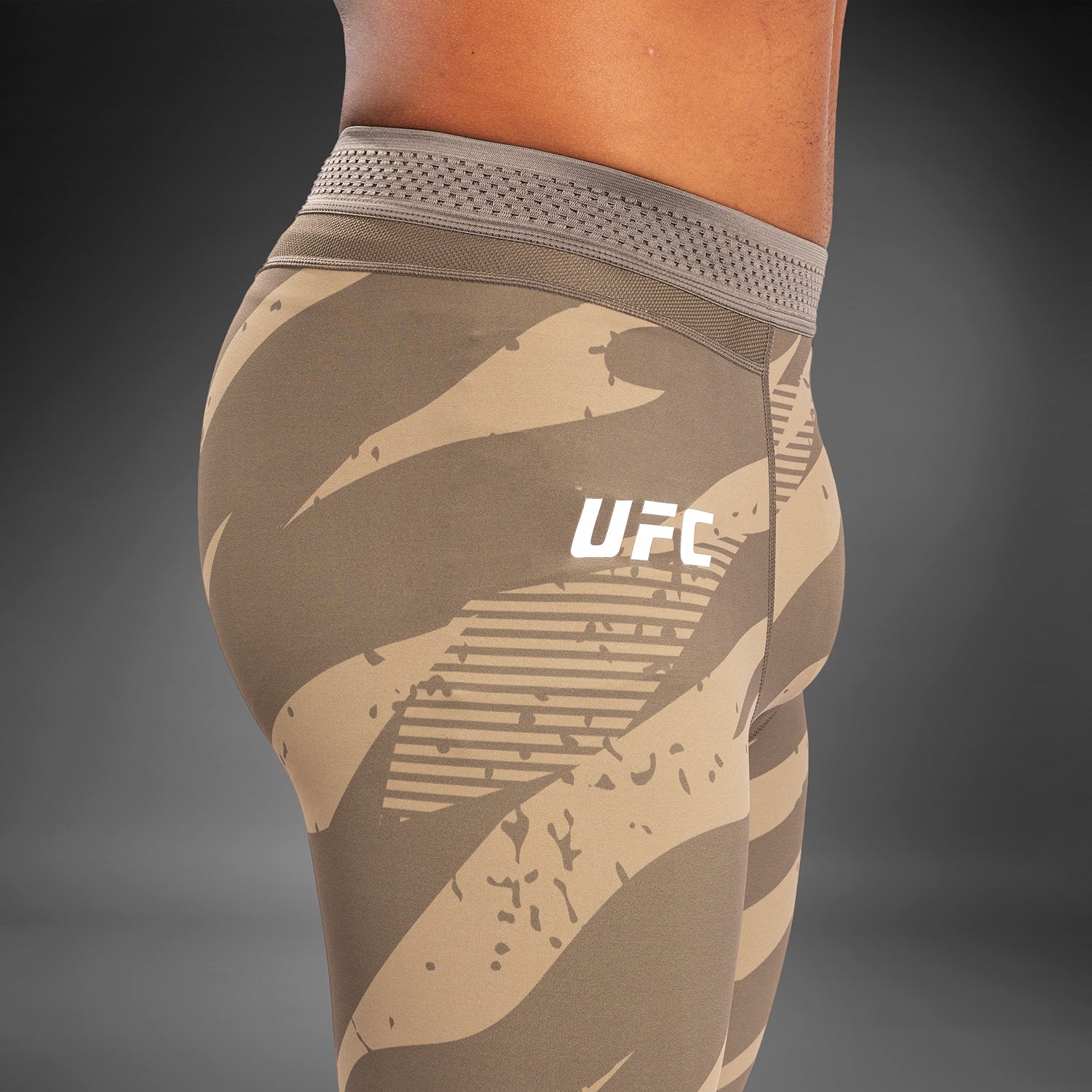 ufc-adrenaline-by-venum-fight-week-performance-herren-tight-desert-camo image 5