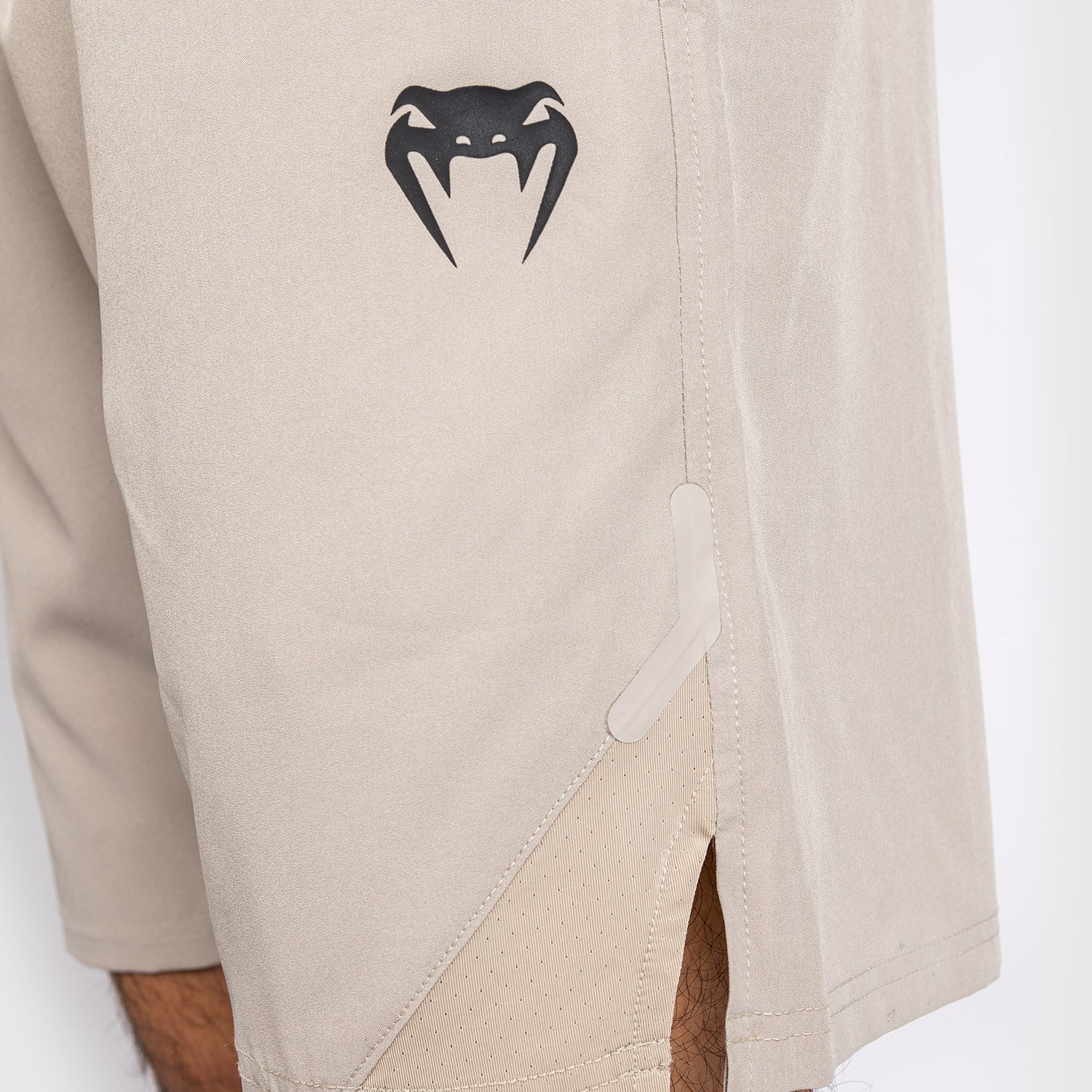 venum-g-fit-air-trainingsshorts-sand image 5