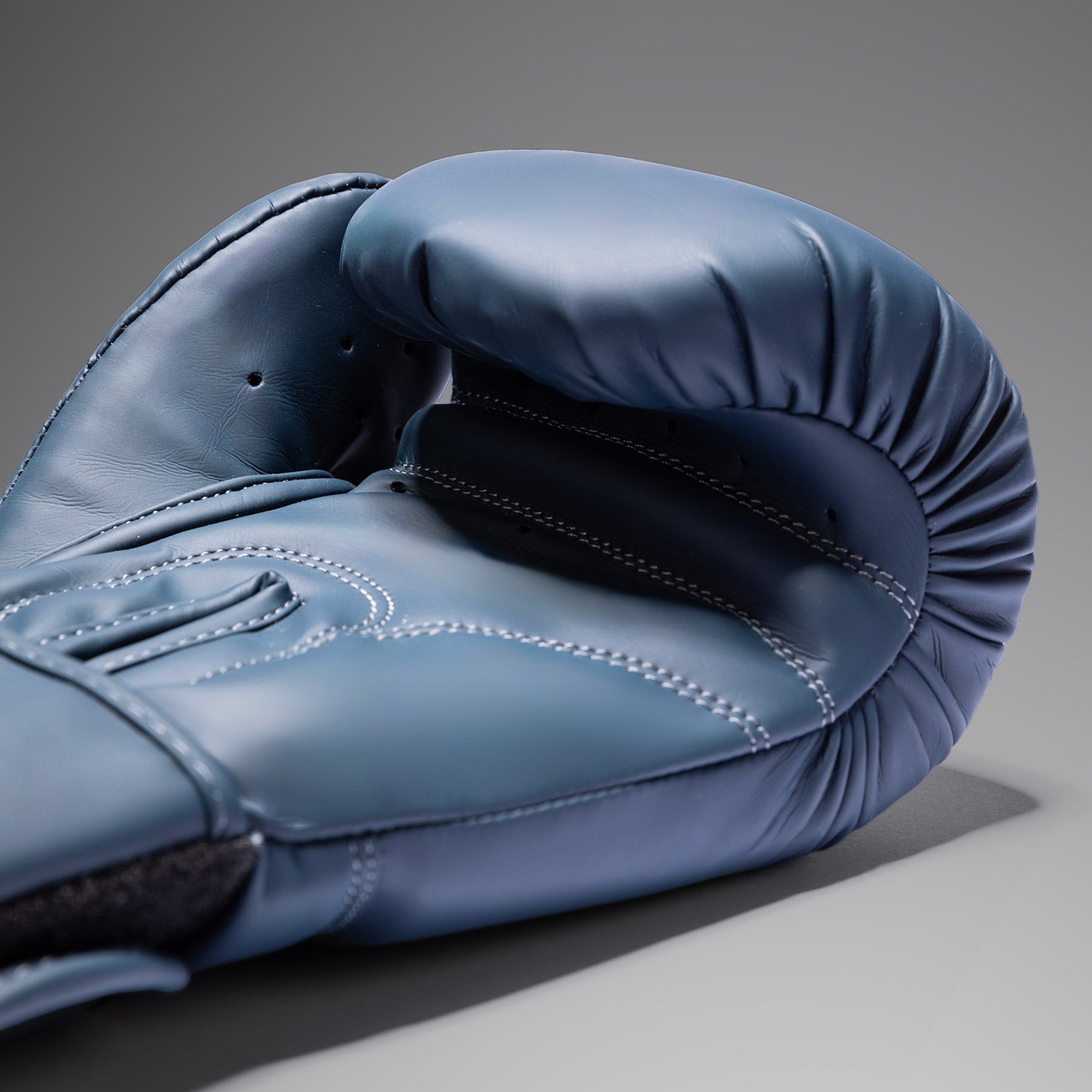 venum-contender-1-5-boxhandschuhe-mitternachtsblau-silber image 3