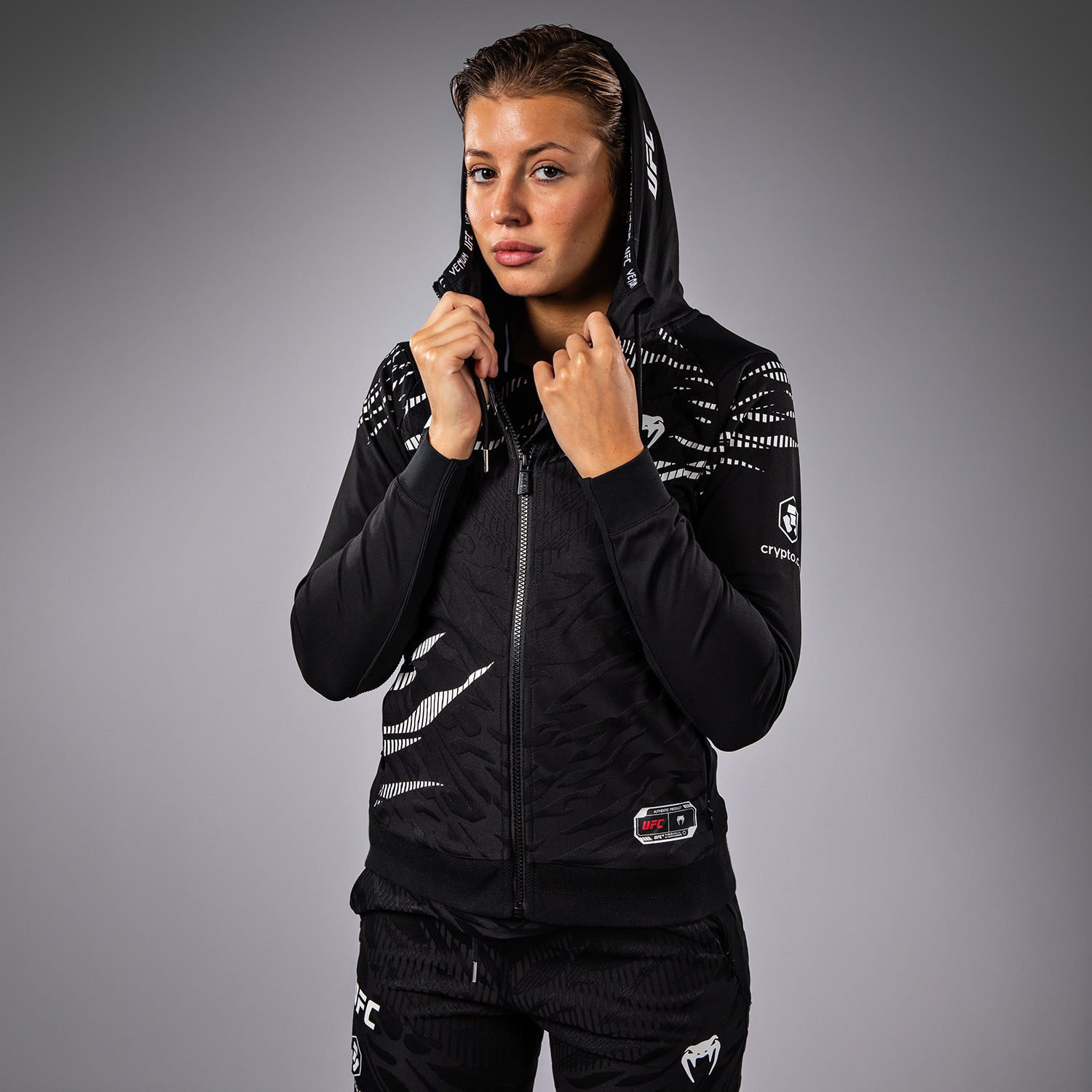 ufc-fusion-by-venum-authentic-fight-night-walkout-hoodie-damen-schwarz image 4