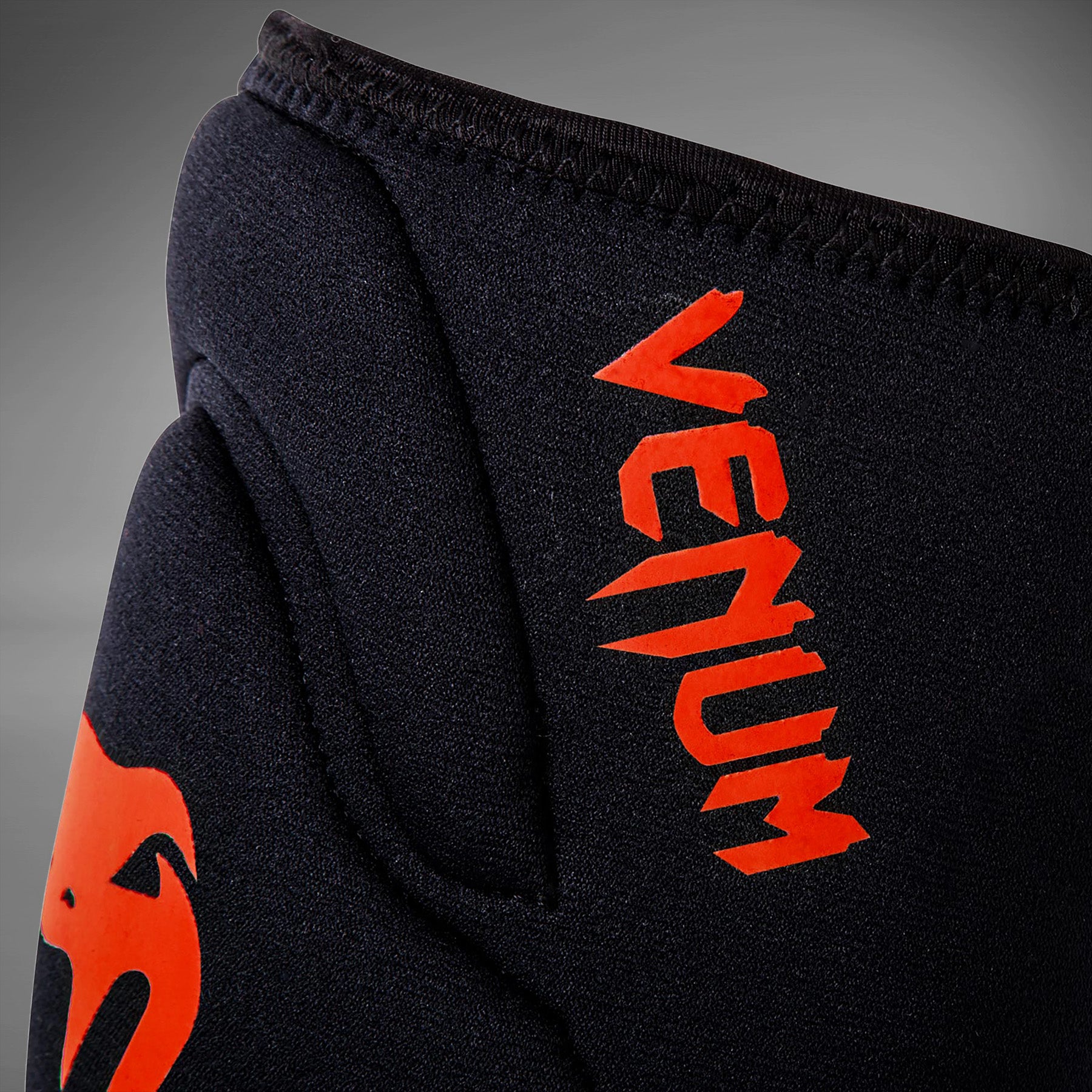 venum-kontact-kniesch-tzer-paar-schwarz-rot image 4