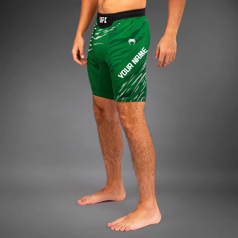 ufc-fusion-by-venum-authentic-fight-night-herren-vale-tudo-short-gr-n-personalis image 1
