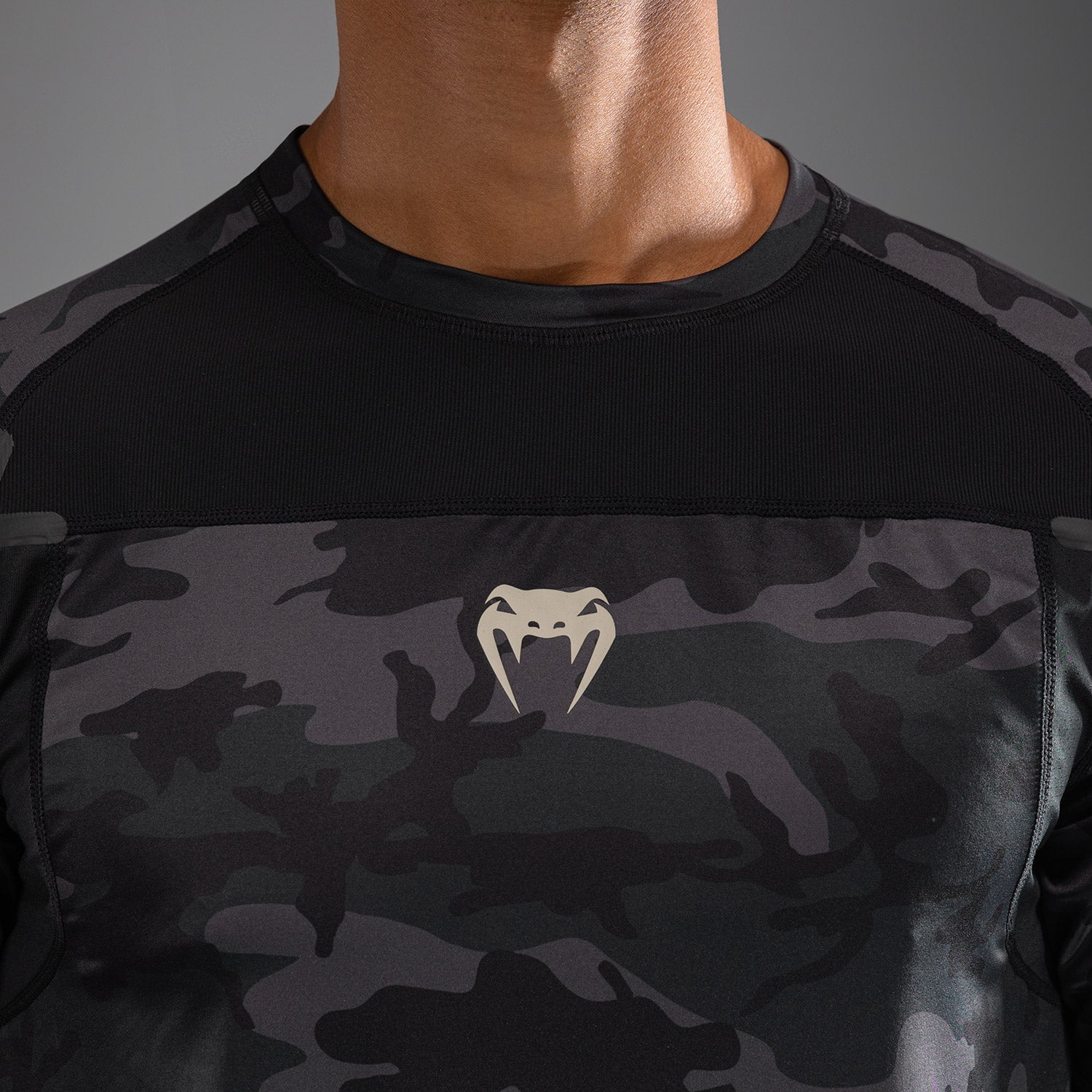 venum-g-fit-air-herren-dry-tech-t-shirt-urban-digital-camouflage image 8