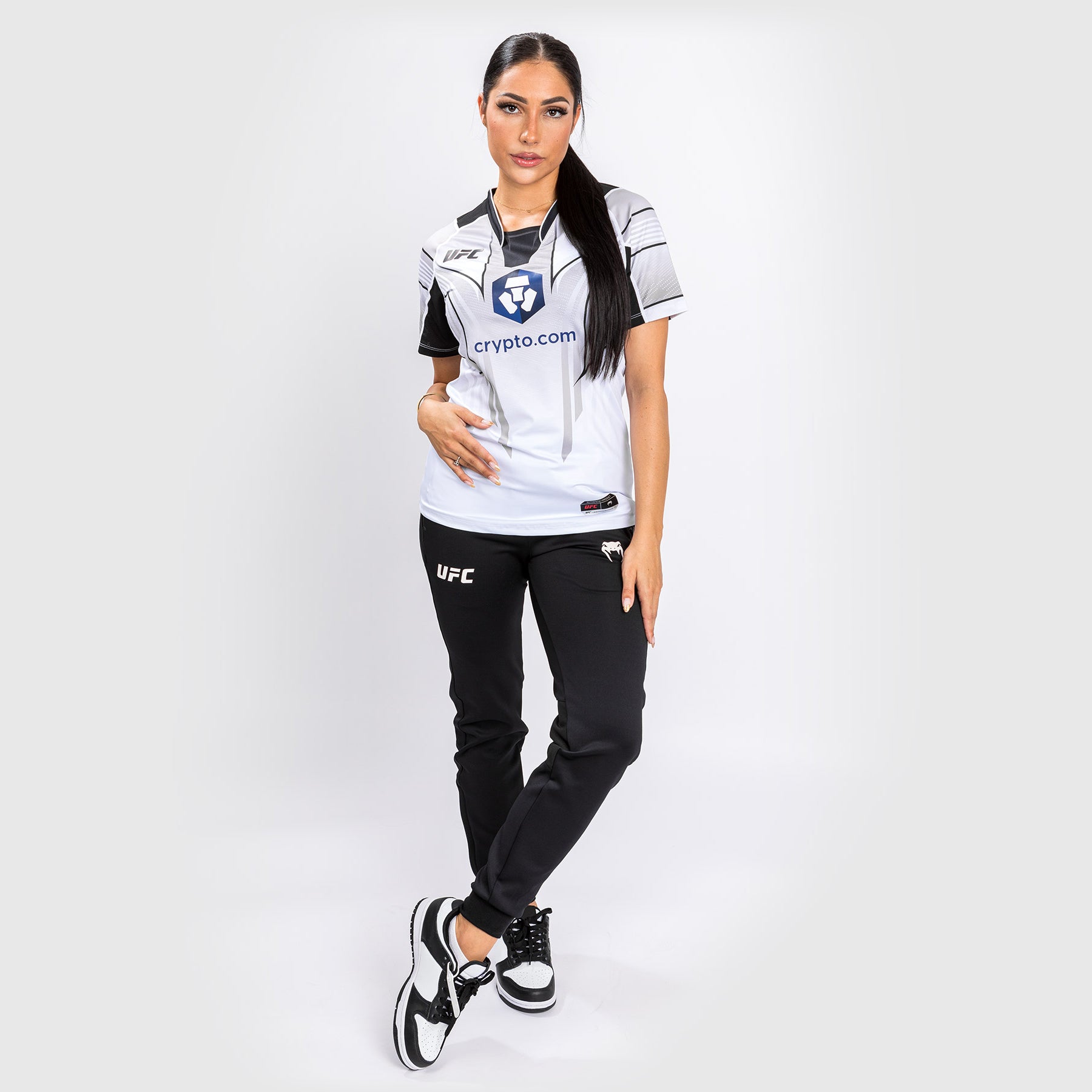 venum-ufc-authentic-fight-night-2-0-frauen-walkout-jersey-wei image 2