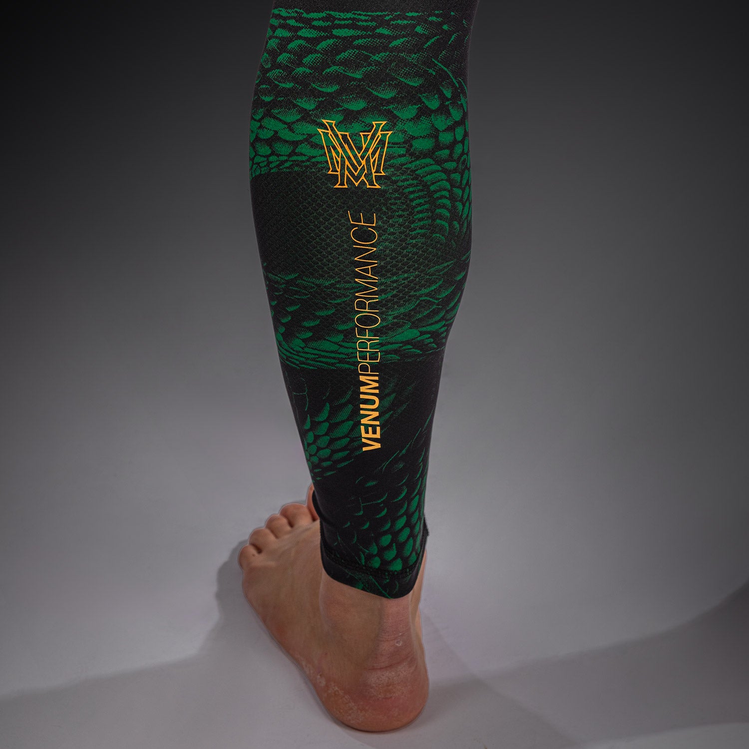 venum-matupa-spats-herren-kompressionstights-schwarz-gr-n-gold image 5