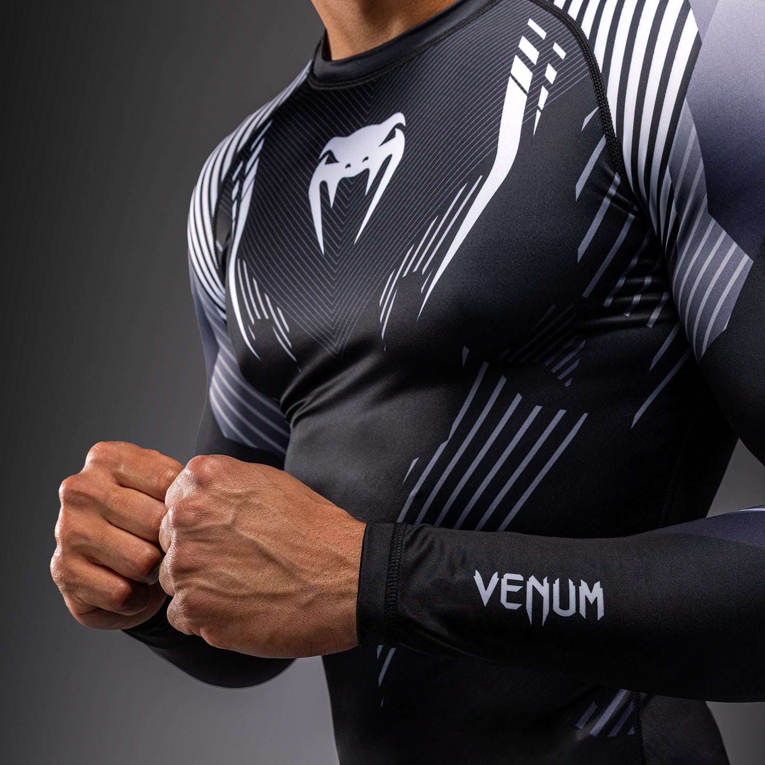 venum-no-gi-6-0-langarm-rashguard-herren-schwarz-wei image 6