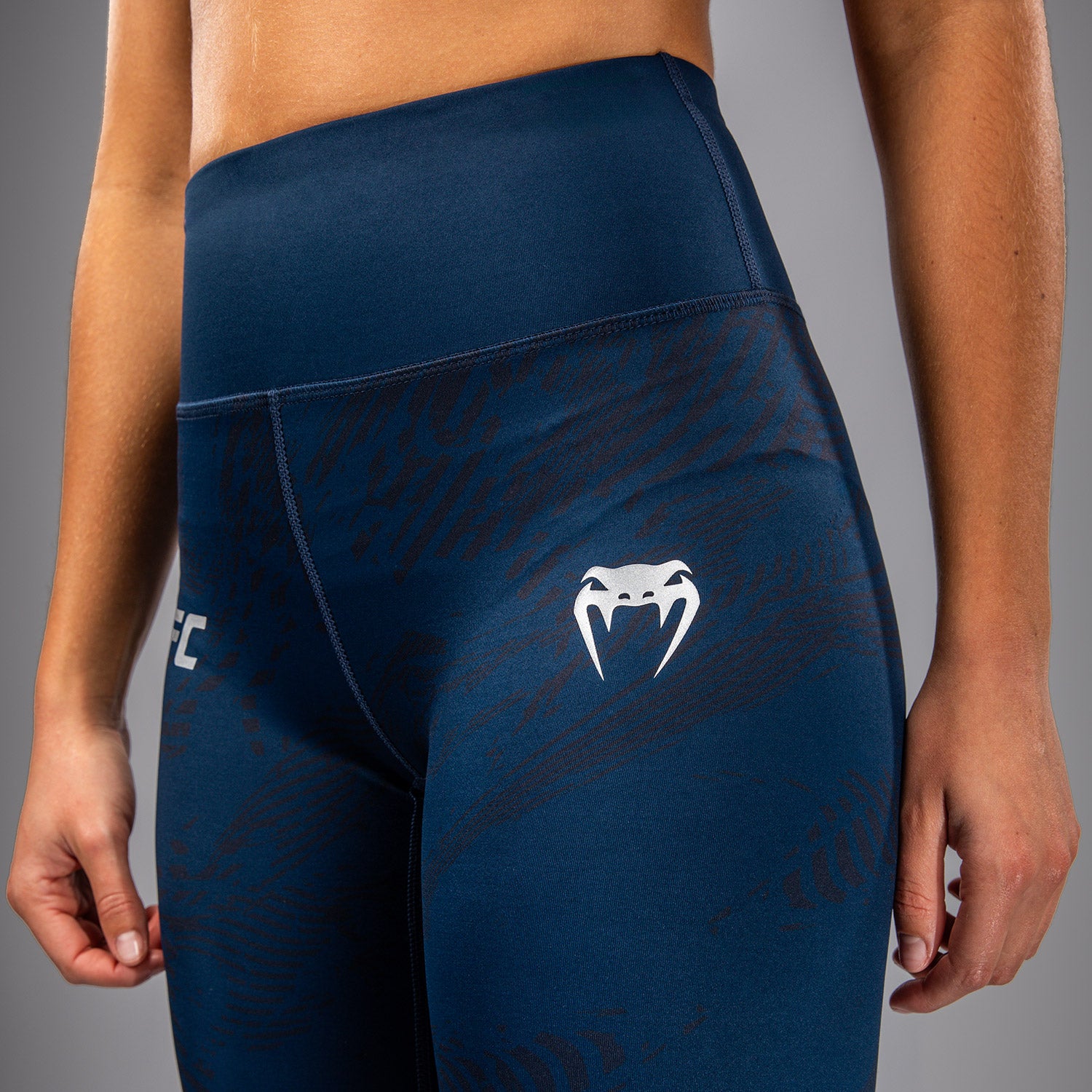 venum-ufc-fusion-fight-week-damen-performance-tight-ozeanisches-blau image 6