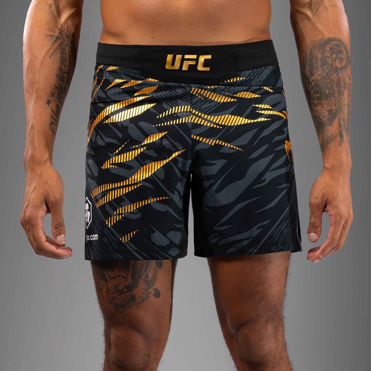 ufc-fusion-by-venum-authentic-fight-night-fight-short-champion-schwarz-gold image 7