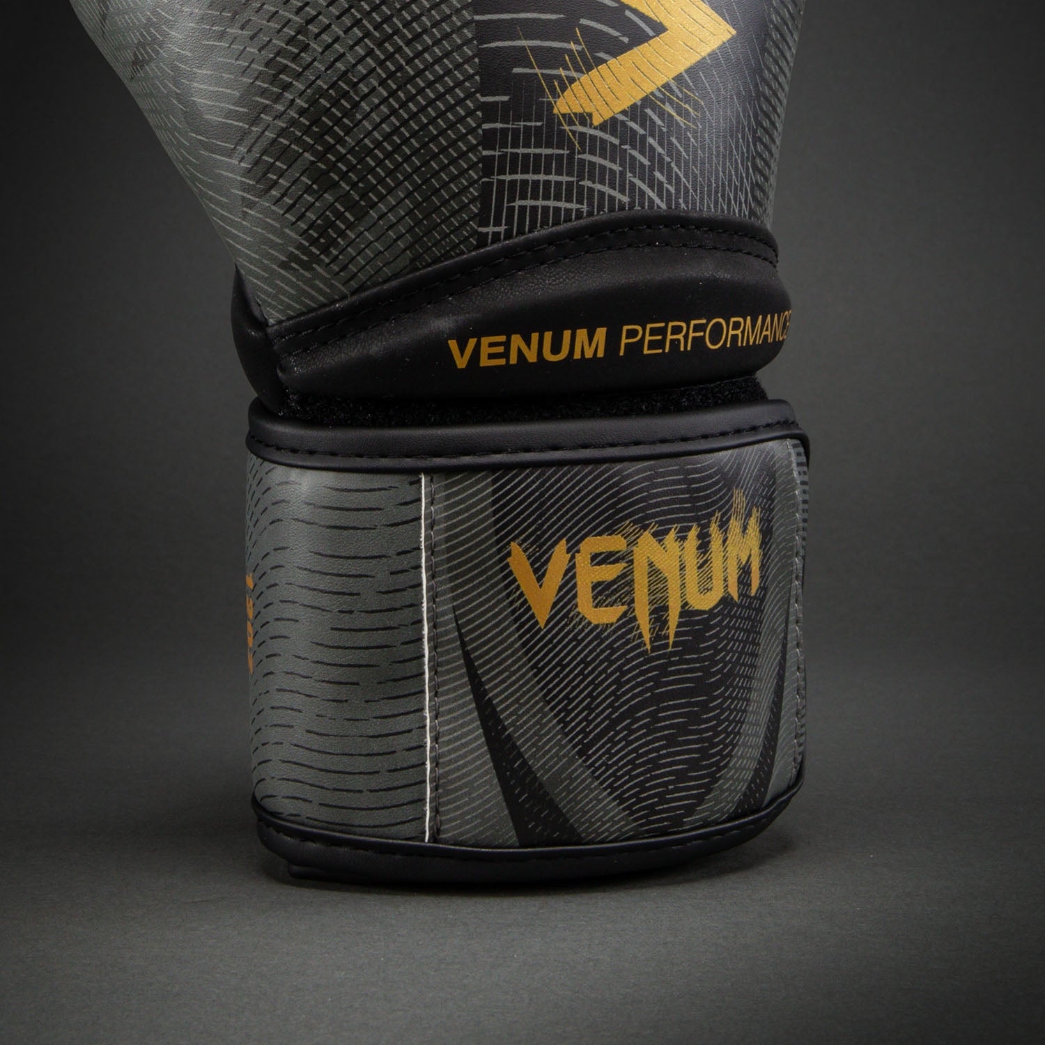 venum-galactic-3-0-boxhandschuhe-schwarz-gold image 3