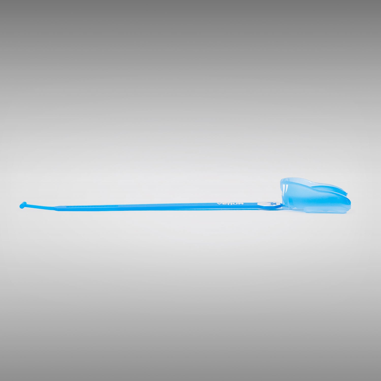 venum-challenger-kinder-mundschutz-blau-transparent-mit-riemen image 4