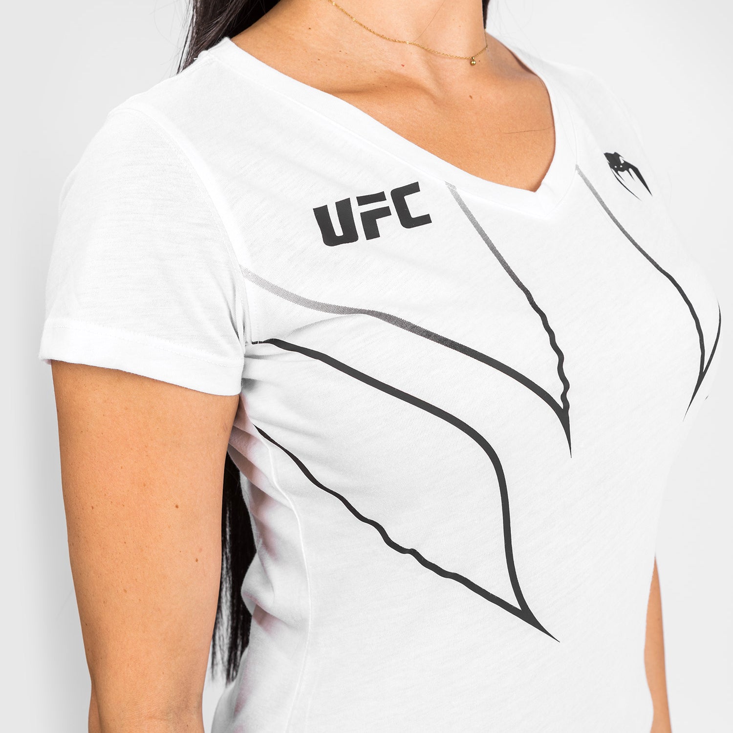 venum-ufc-fight-night-2-0-replica-frauen-t-shirt-wei image 6