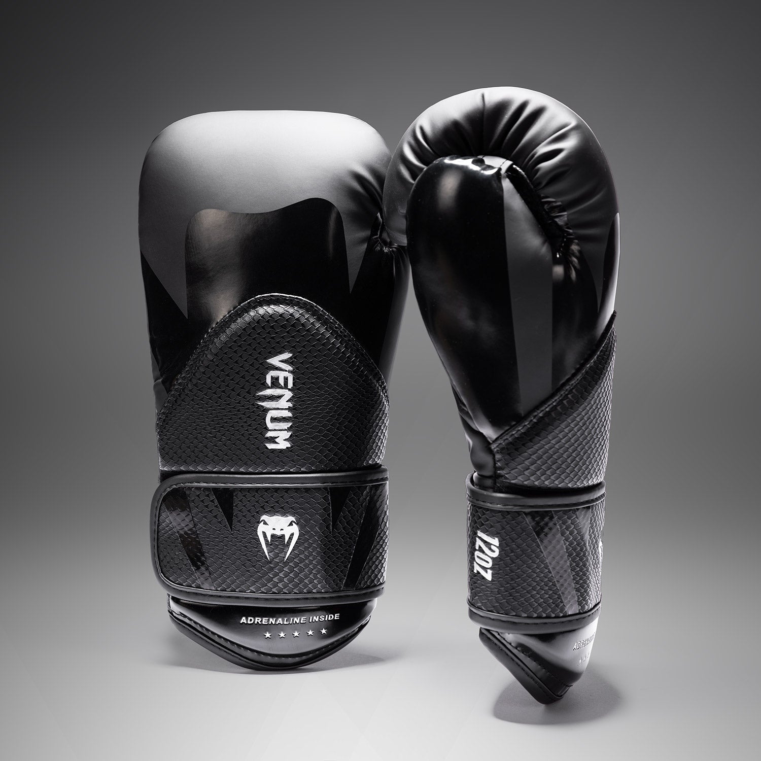 venum-challenger-4-0-scales-boxhandschuhe-schwarz image 1