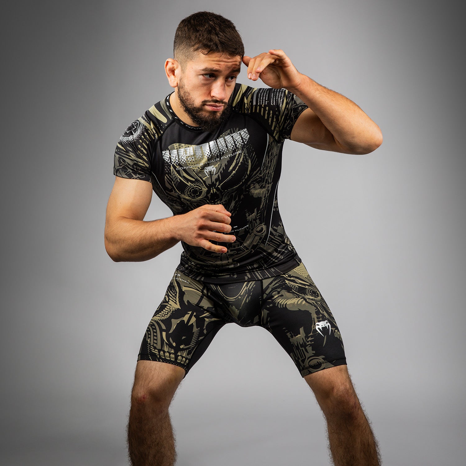 venum-invader-kurzarm-rashguard-schwarz-sand-f-r-herren image 5