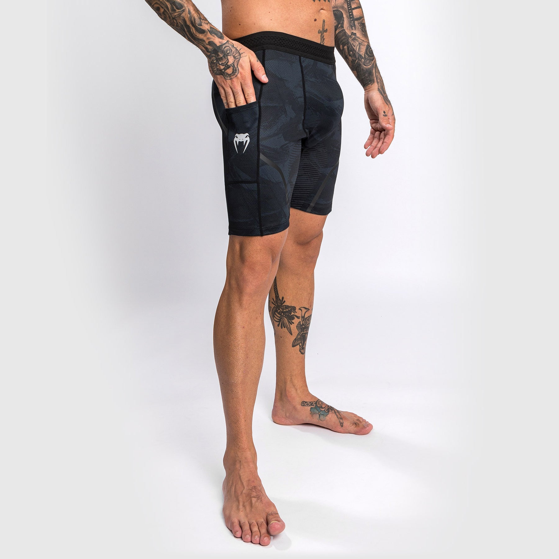 venum-electron-3-0-vale-tudo-shorts-schwarz image 4