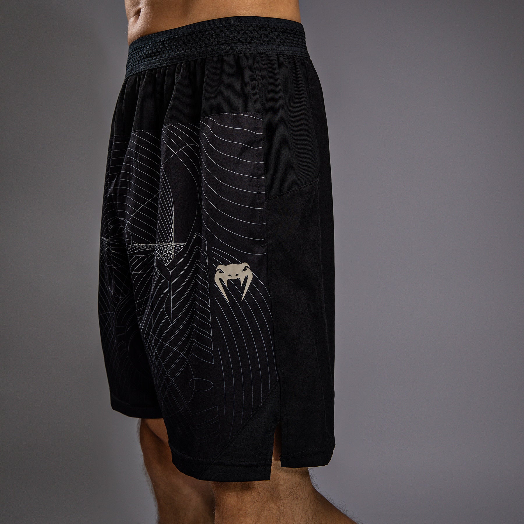 venum-g-fit-air-trainingsshorts-herren-tiefschwarz-w-stensand image 6