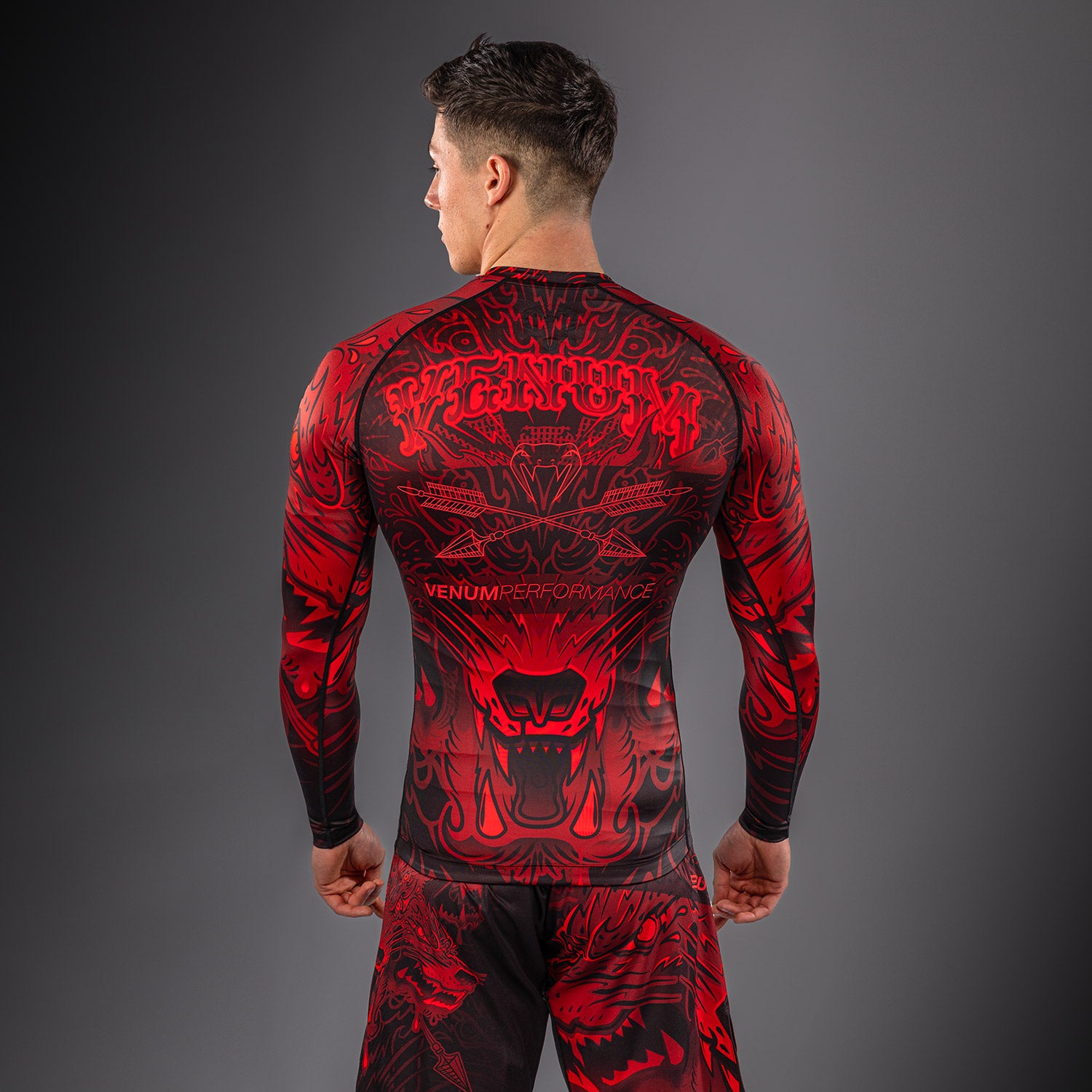 venum-wolf-atak-langarm-rashguard-schwarz-rot image 5