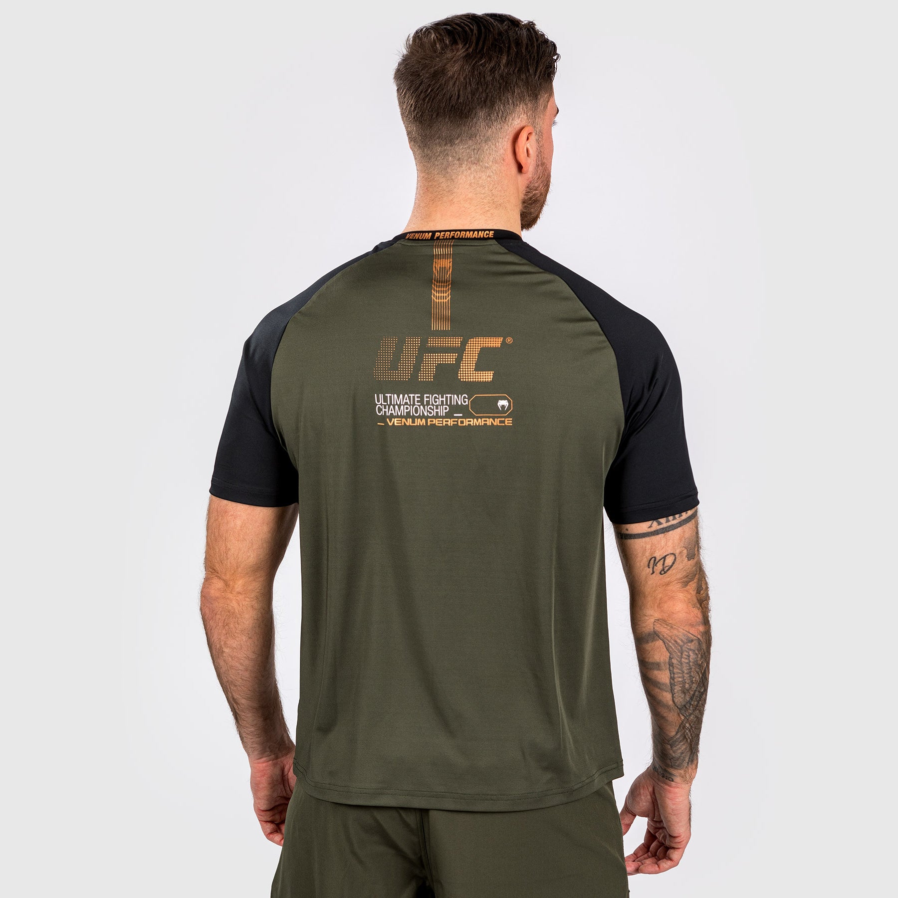 ufc-adrenaline-by-venum-fight-week-dry-tech-t-shirt-herren-khaki-bronze image 2