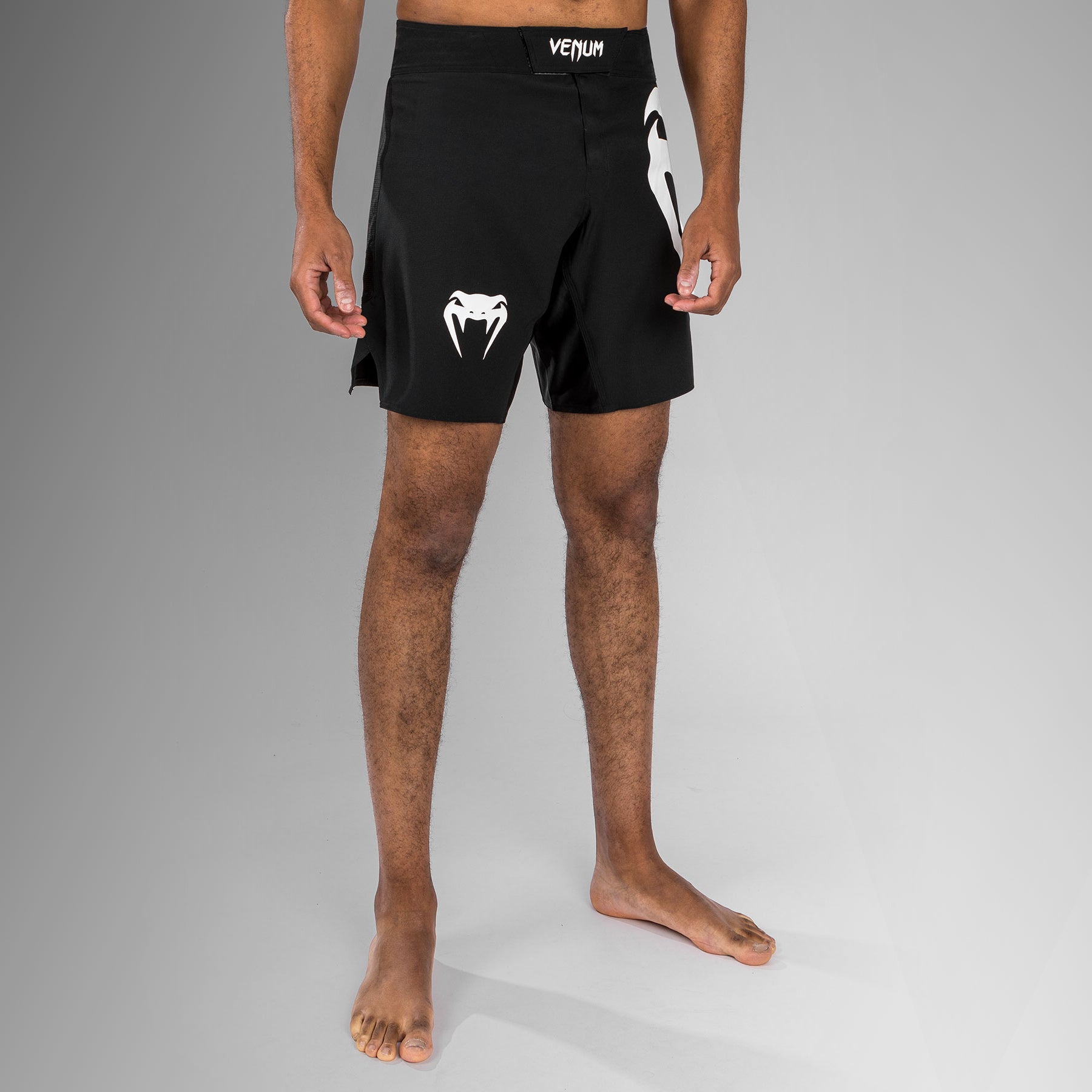 venum-light-5-0-fight-shorts-schwarz-wei image 4