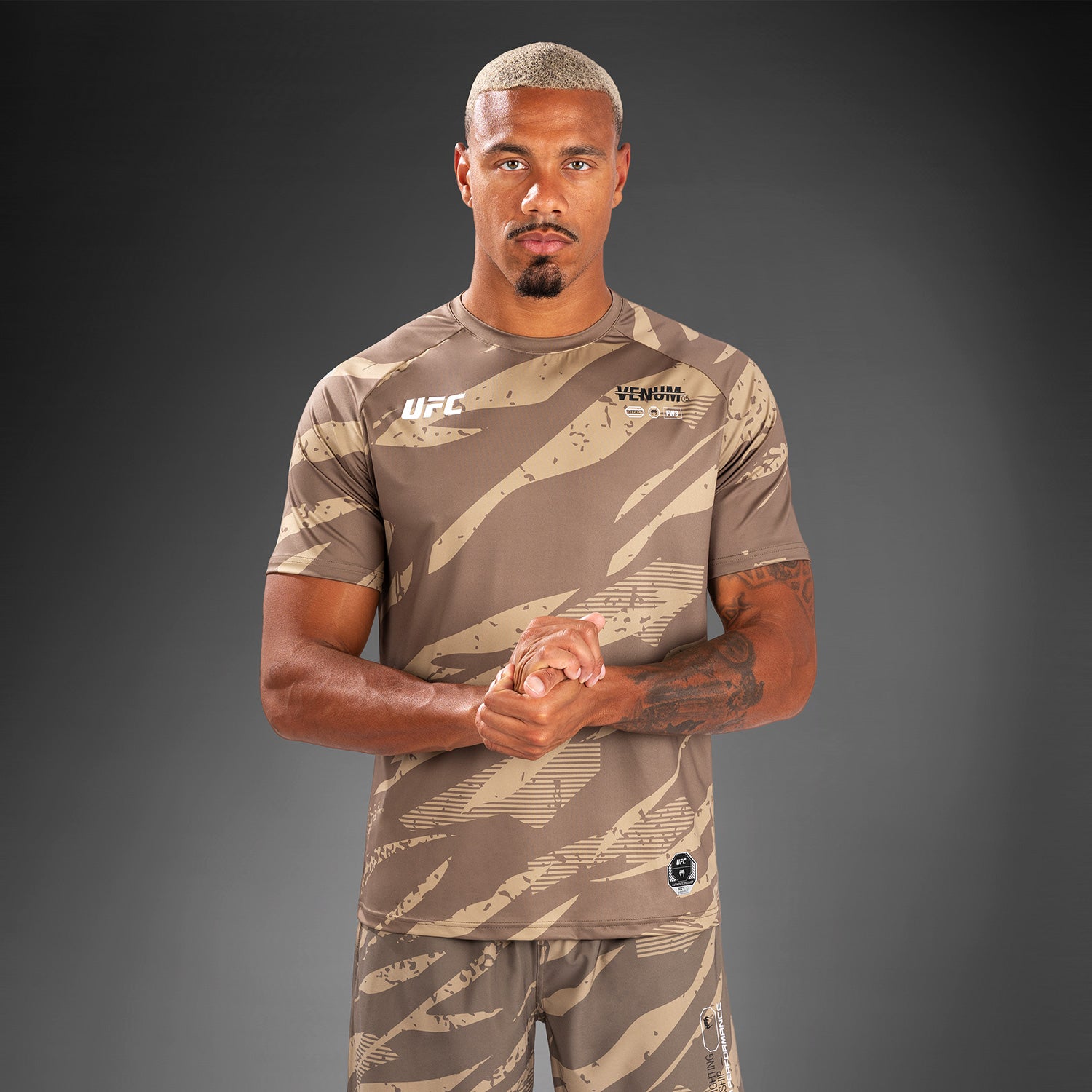 ufc-adrenaline-by-venum-fight-week-herren-dry-tech-t-shirt-desert-camo image 3