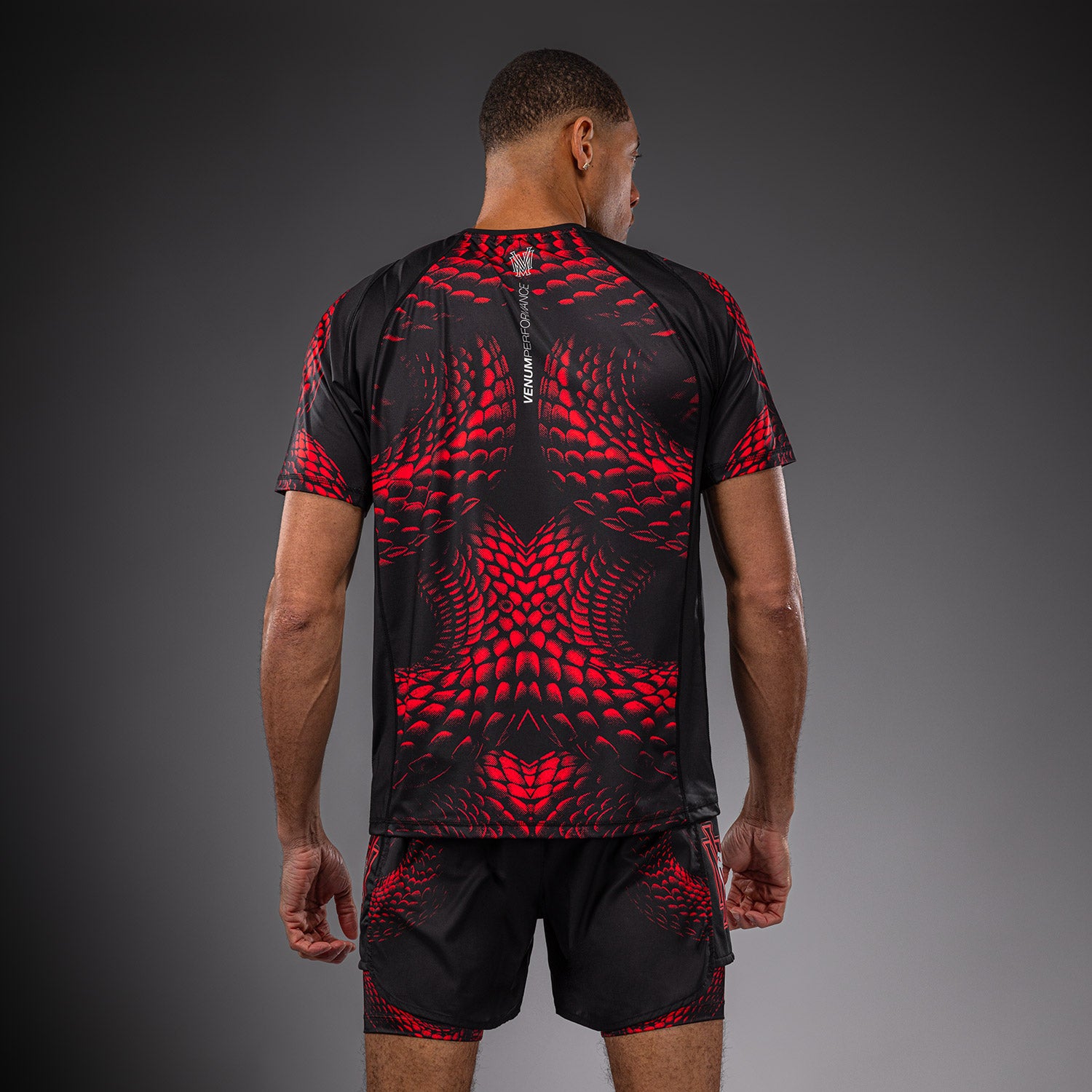 venum-matupa-dry-tech-t-shirt-schwarz-rot-silber image 4