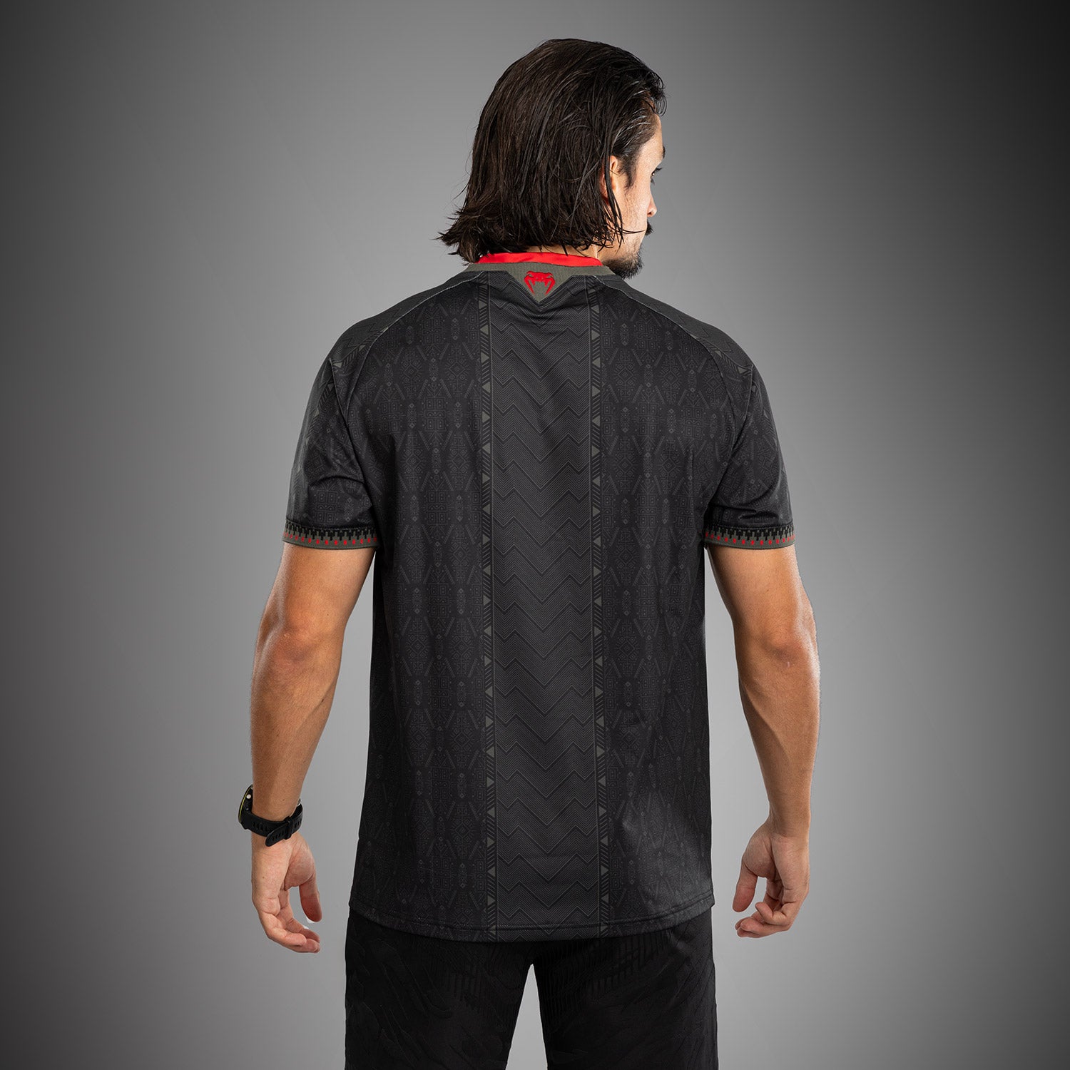 noche-ufc-2-0-by-venum-authentic-fight-night-walkout-jersey-schwarz image 3