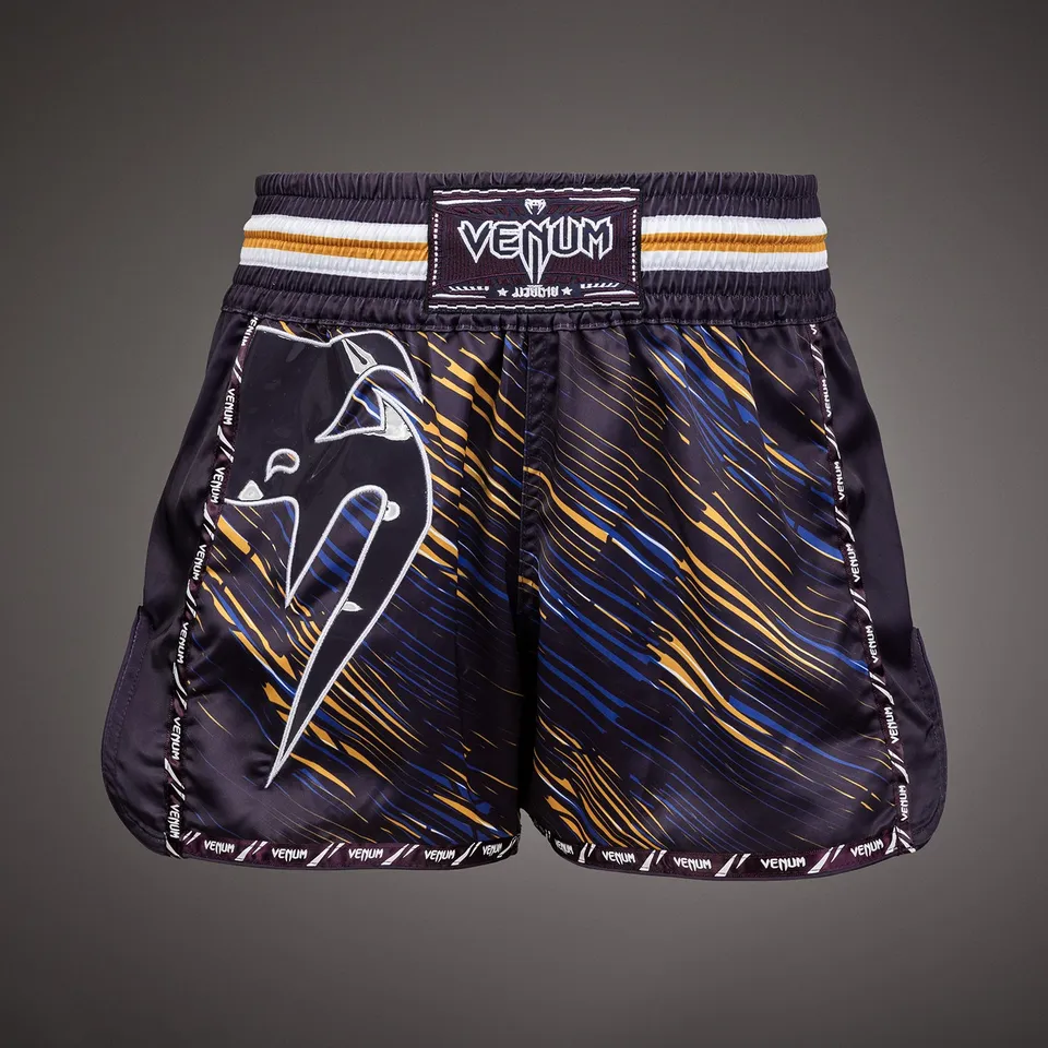 venum-giant-muay-thai-shorts-dunkellila image 1