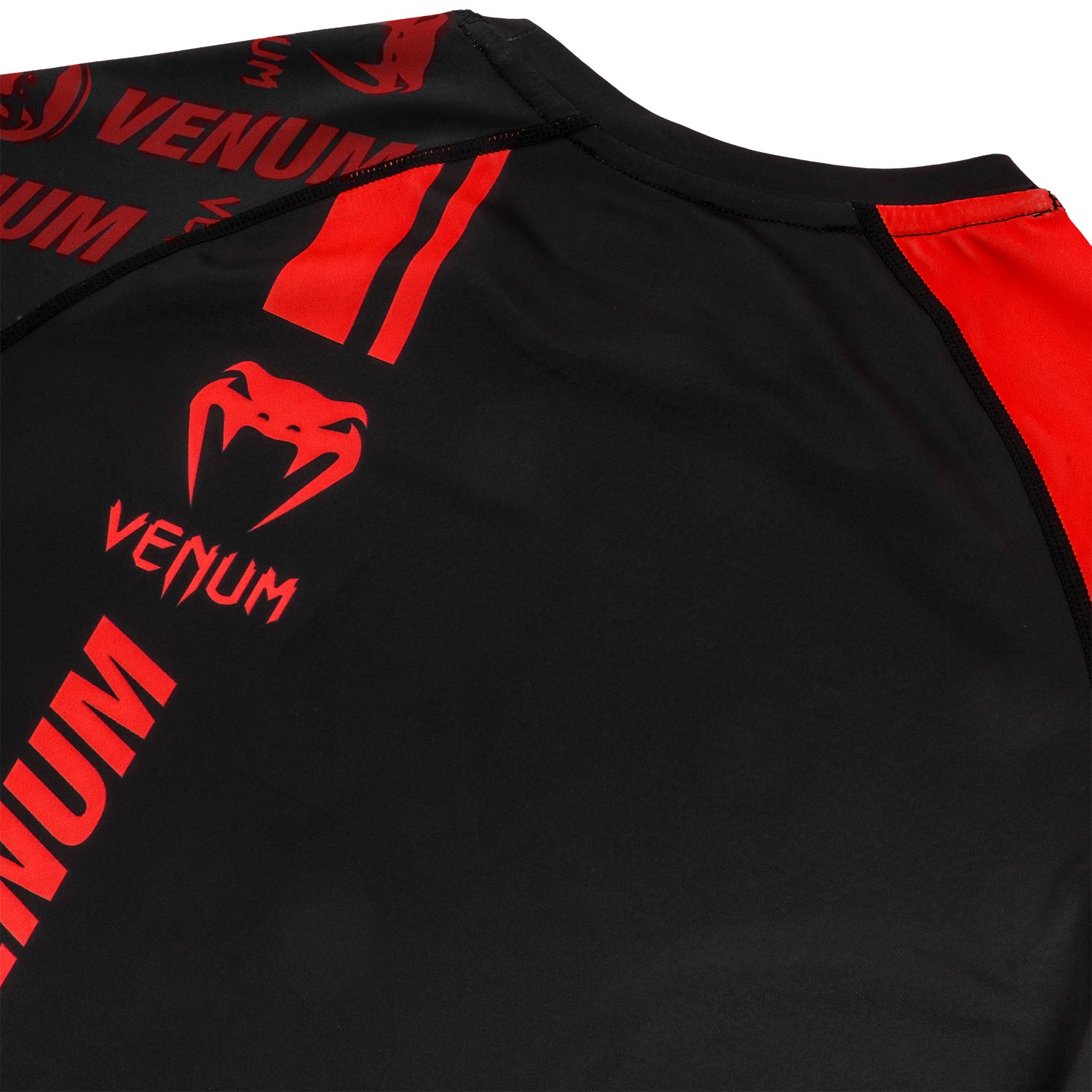 venum-logos-rashguard-langarm-schwarz-rot image 7