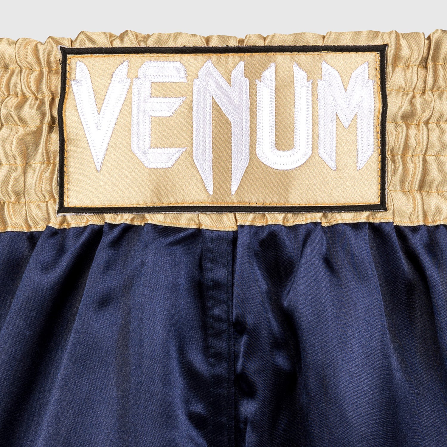 venum-classic-muay-thai-shorts-marineblau-gold image 4