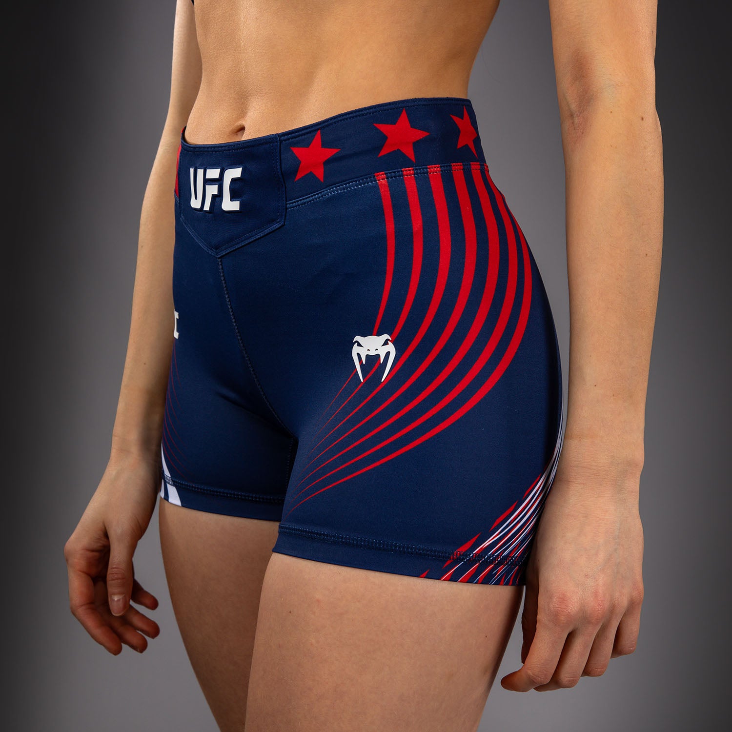 ufc-freedom-250-by-venum-authentic-vale-tudo-shorts-damen-blau-short-fit image 5