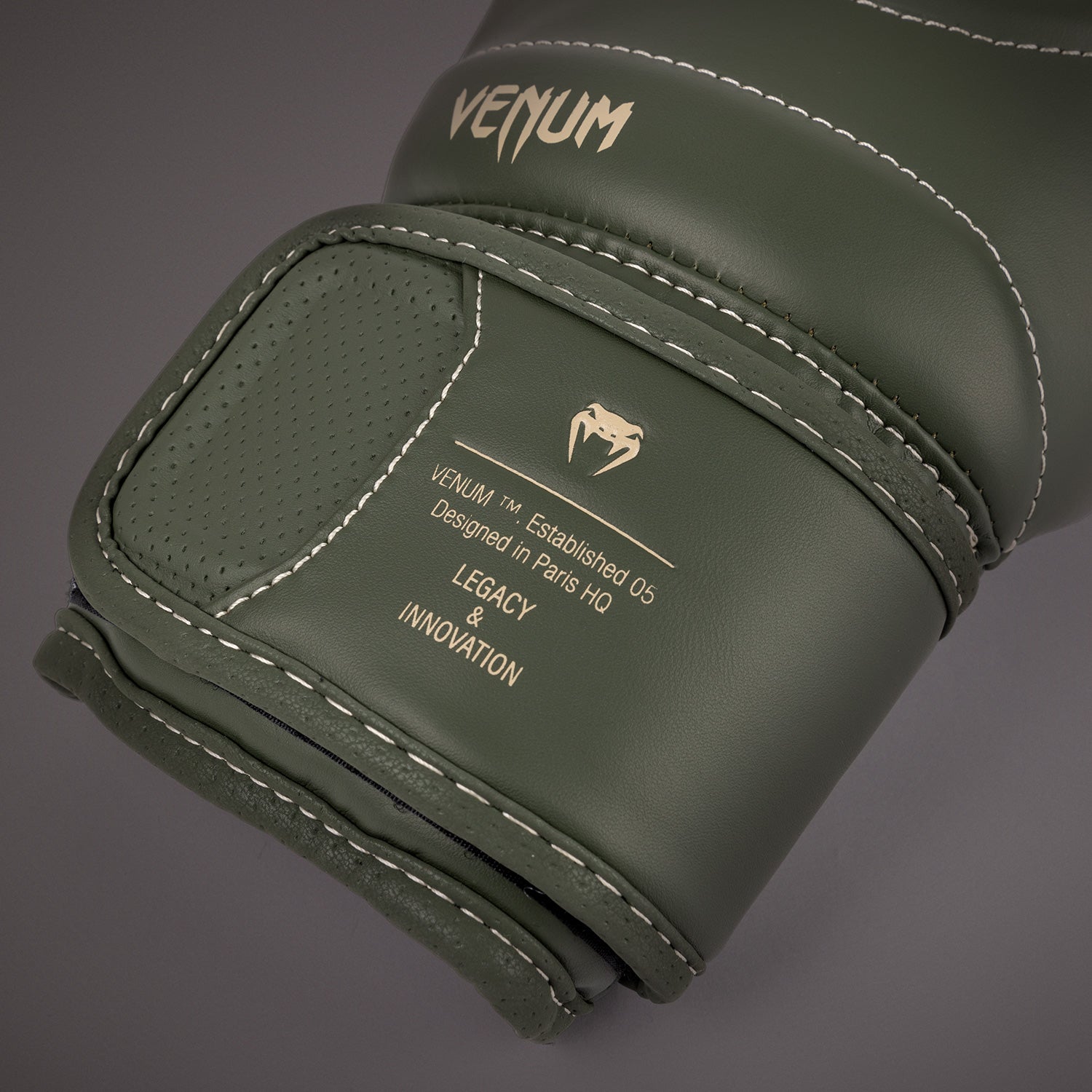 venum-impact-evo-boxhandschuhe-military-green image 5
