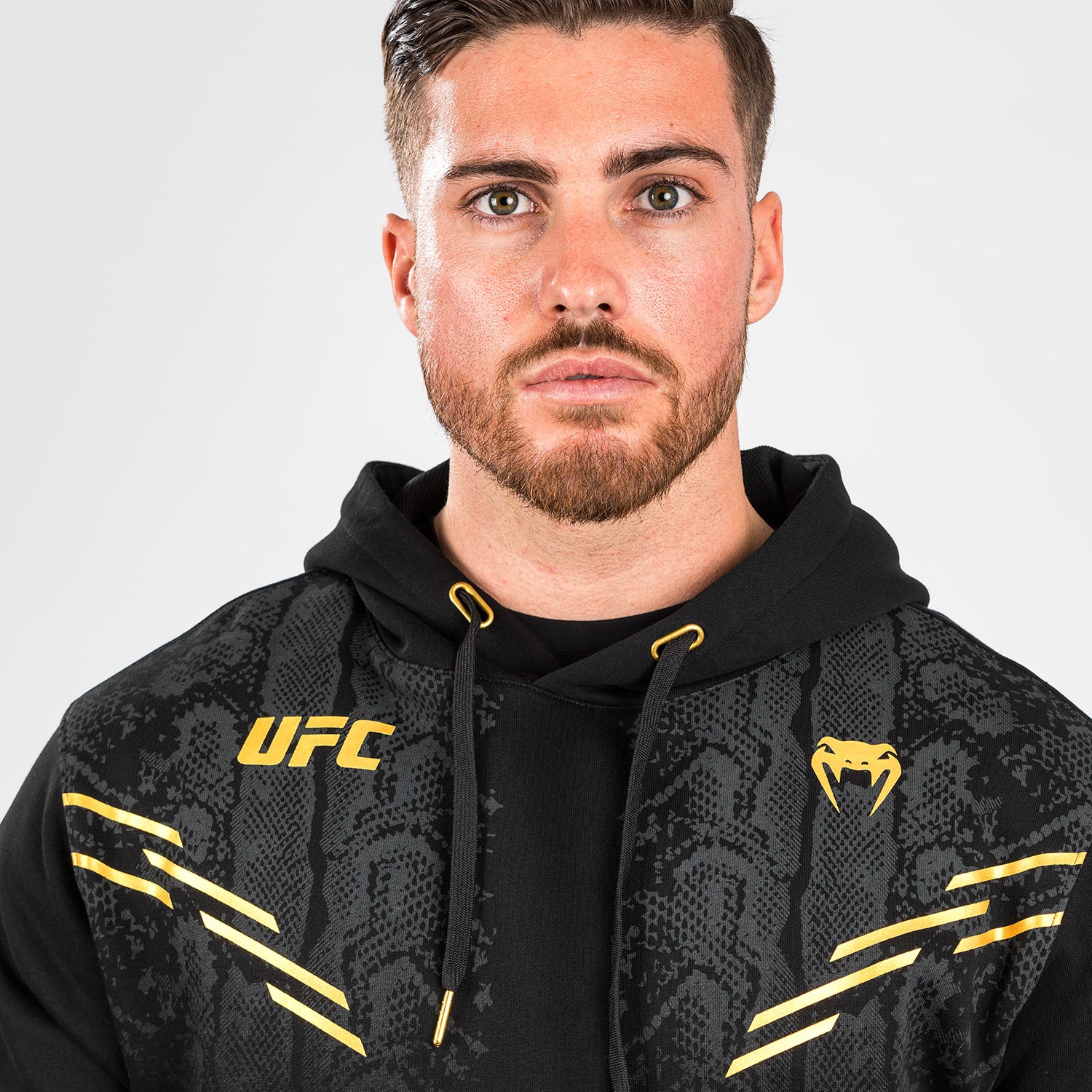 ufc-adrenaline-by-venum-replica-m-nner-pullover-hoodie-champion-schwarz-gold image 2
