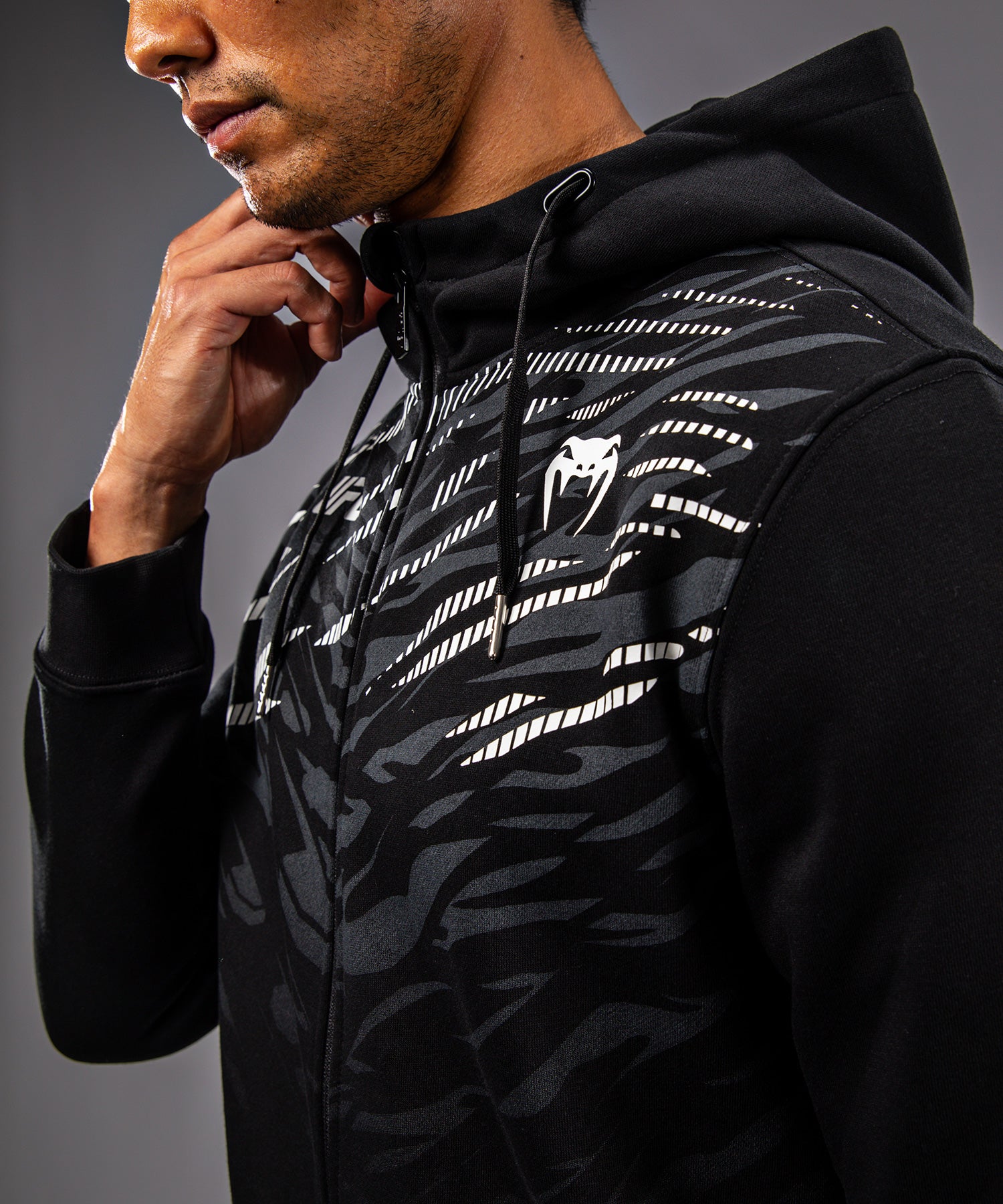 ufc-fusion-by-venum-replica-herren-zip-hoodie-schwarz image 8